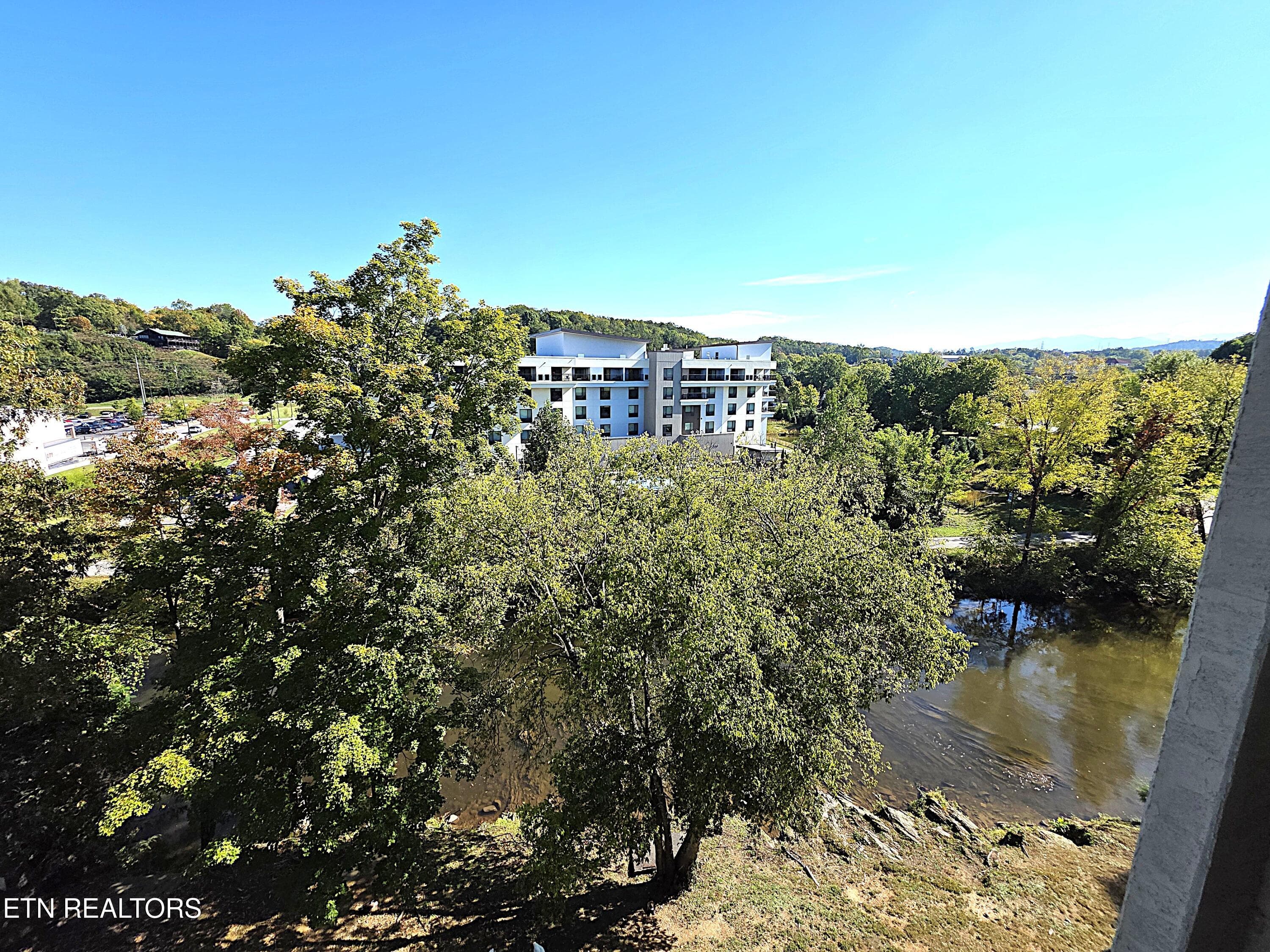 20261012_111800 - 3215 N River Rd STE 604, Pigeon Forge, TN 37863