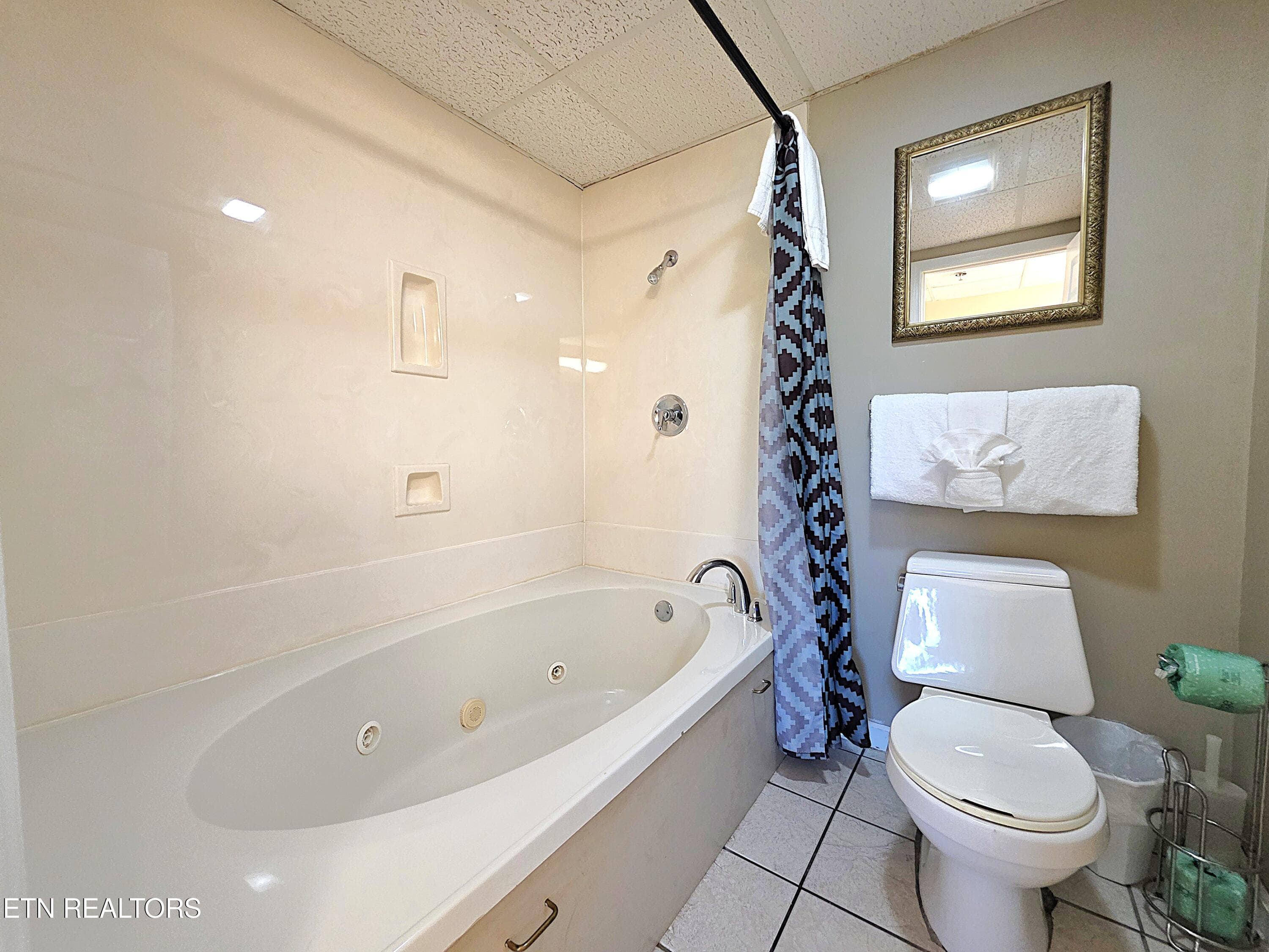 20261012_111644 - 3215 N River Rd STE 604, Pigeon Forge, TN 37863