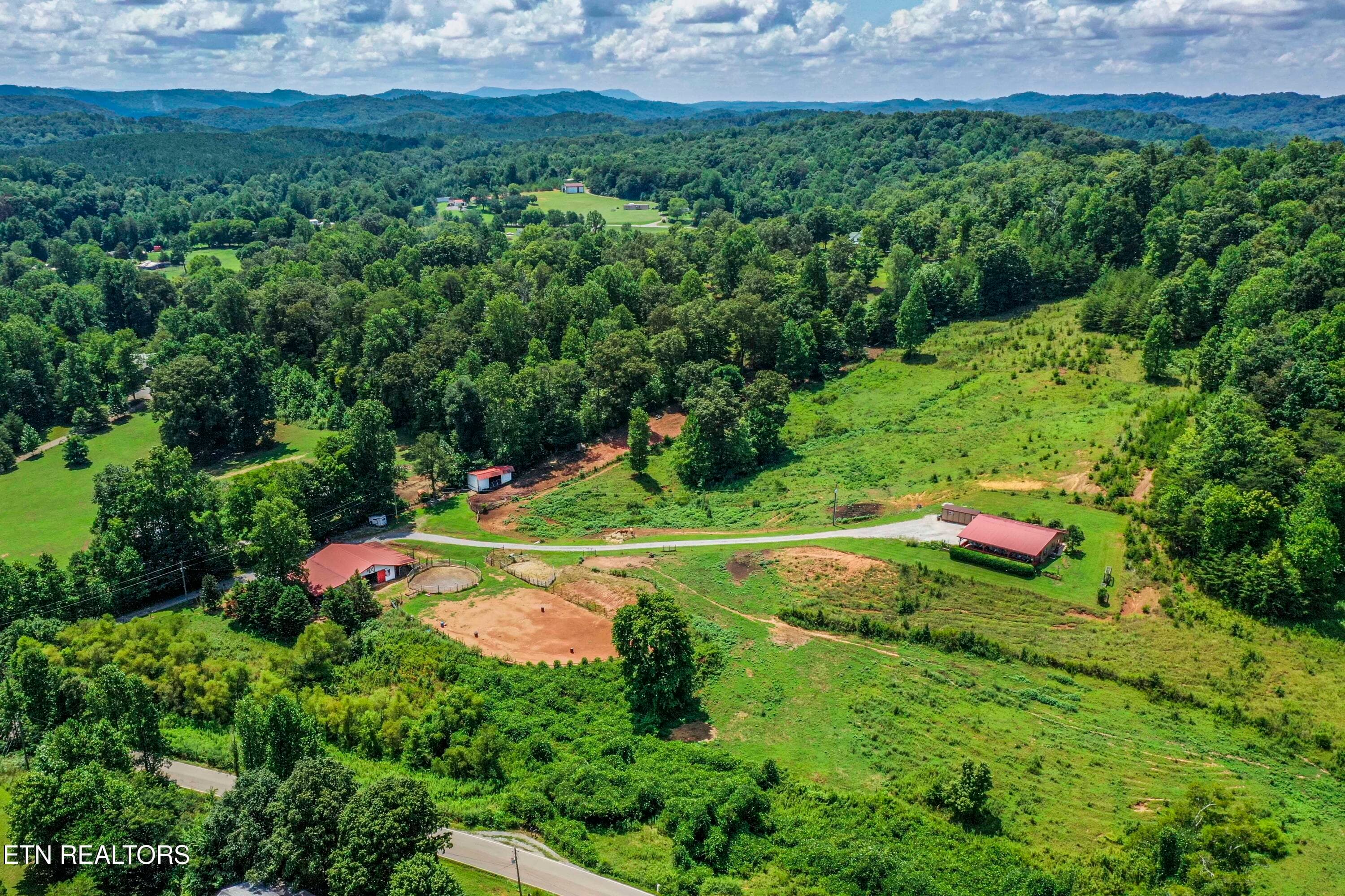 598 Griffith Branch Rd, Madisonville, TN 37354