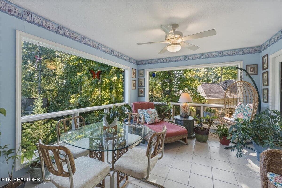 26-Sun Room - 440 Tigitsi Circle, Loudon, TN 37774, Loudon