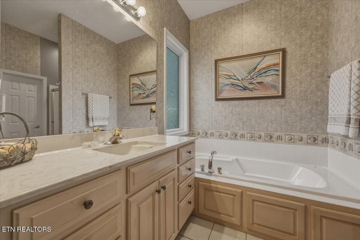 19-Primary Bath - 440 Tigitsi Circle, Loudon, TN 37774, Loudon