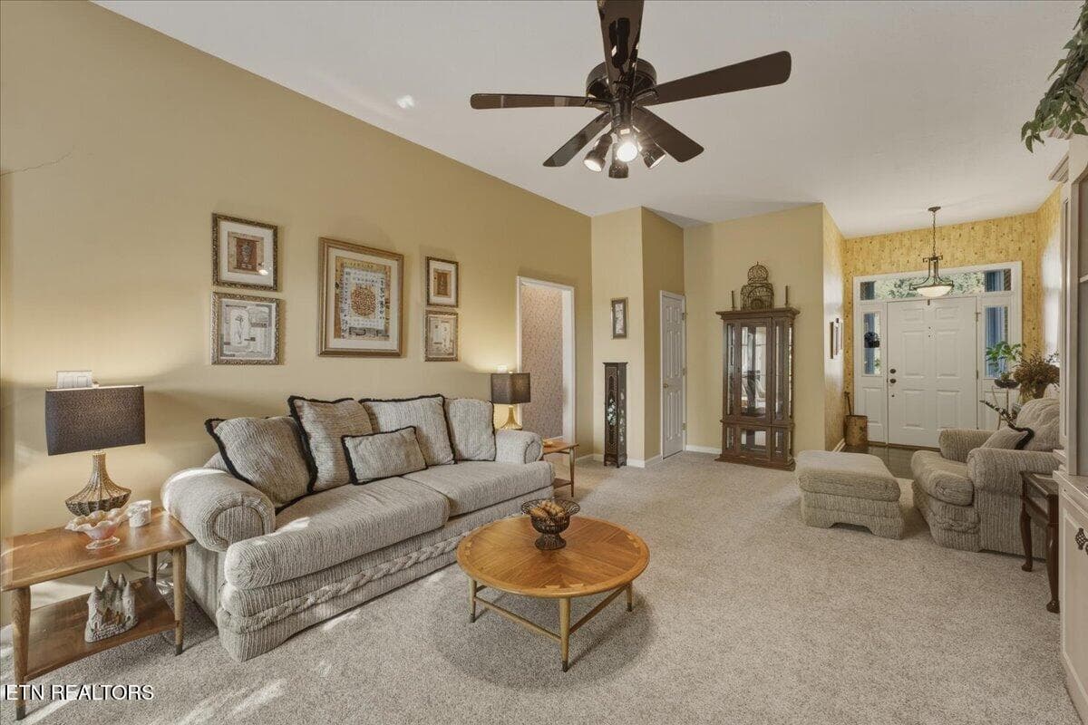 08-Living Room - 440 Tigitsi Circle, Loudon, TN 37774, Loudon