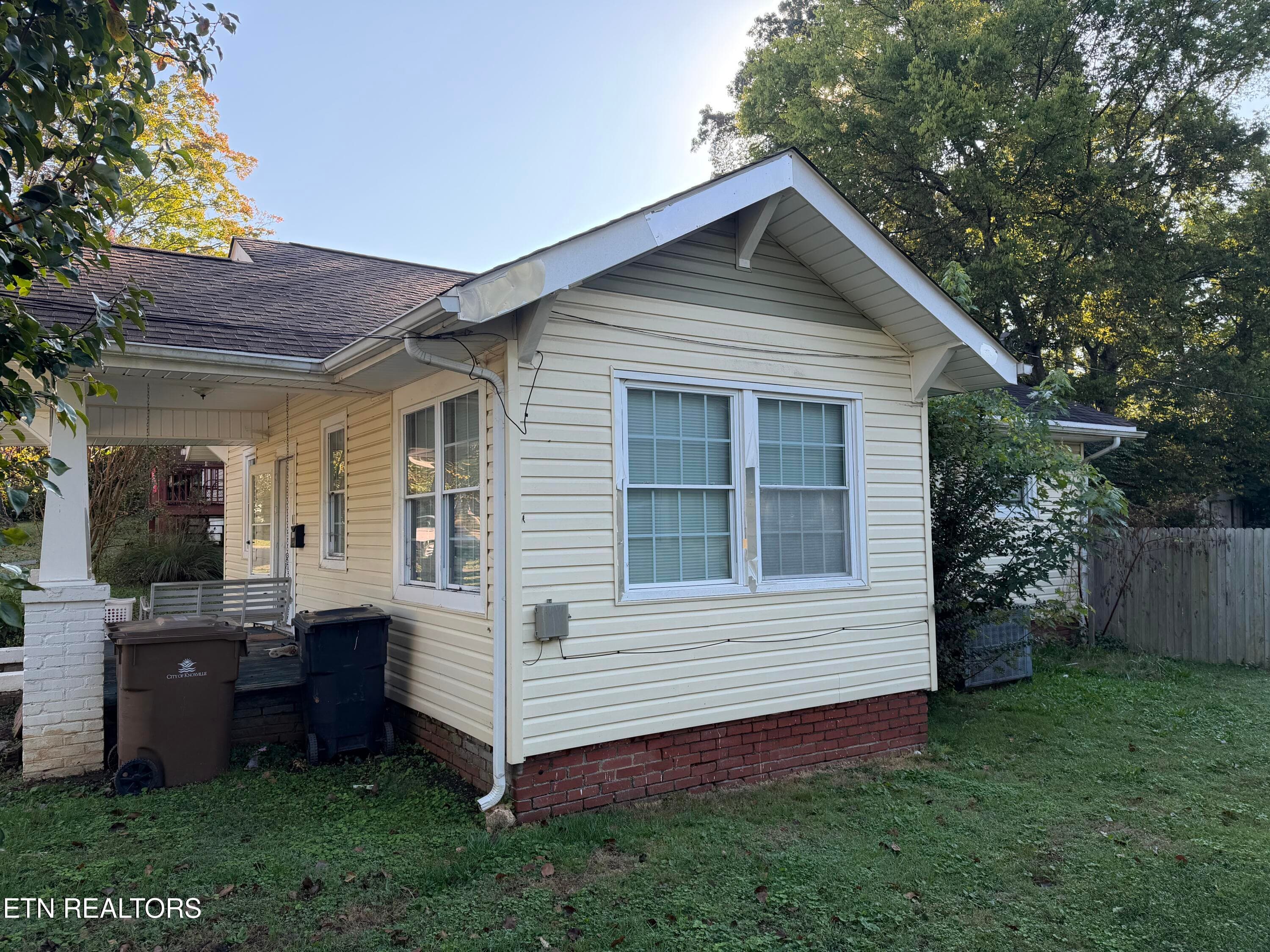 IMG_0419 - 712 Radford Place, Knoxville, TN 37917, Knoxville