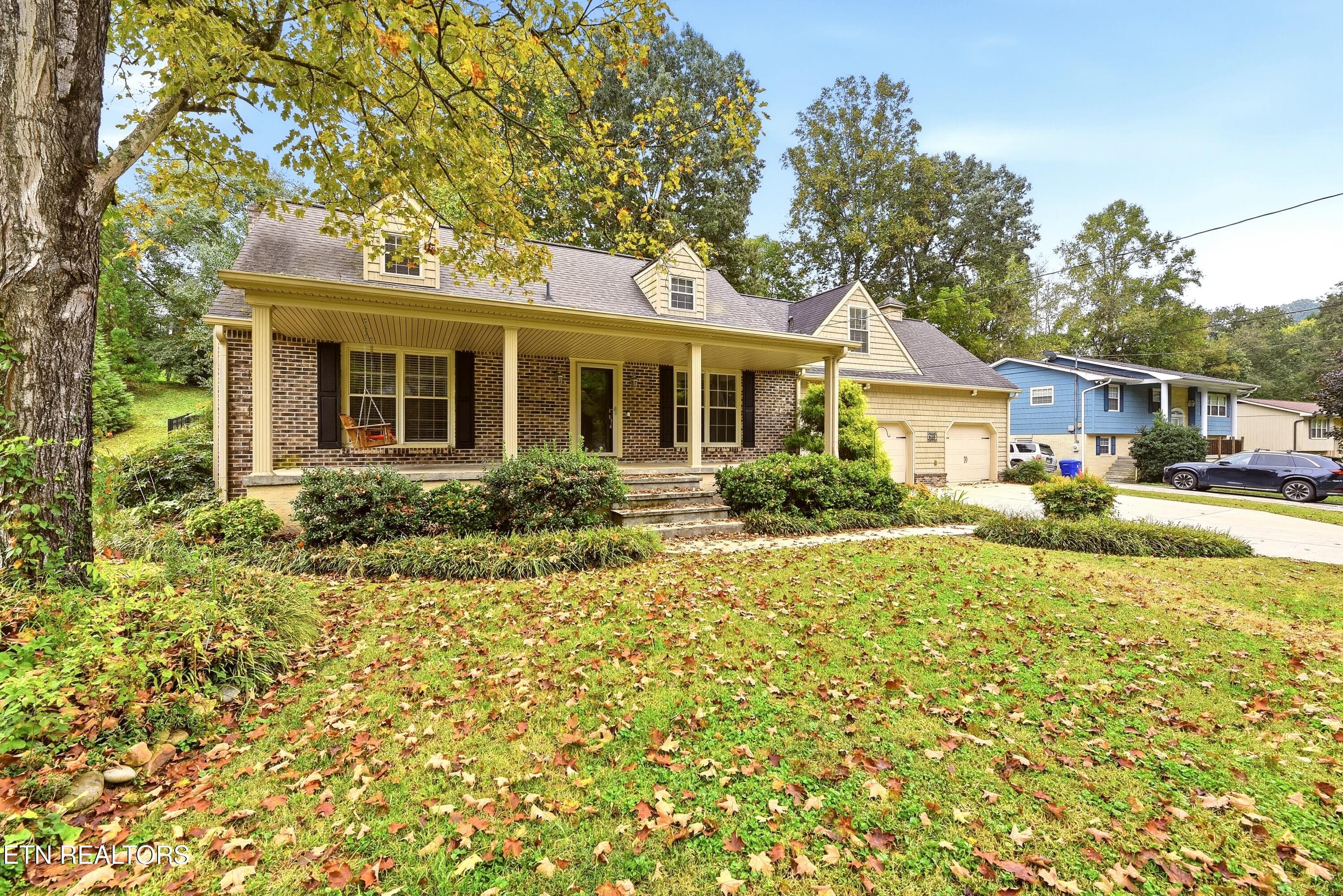 front of home - 618 Woodland Drive, Clinton, TN 37716, Clinton