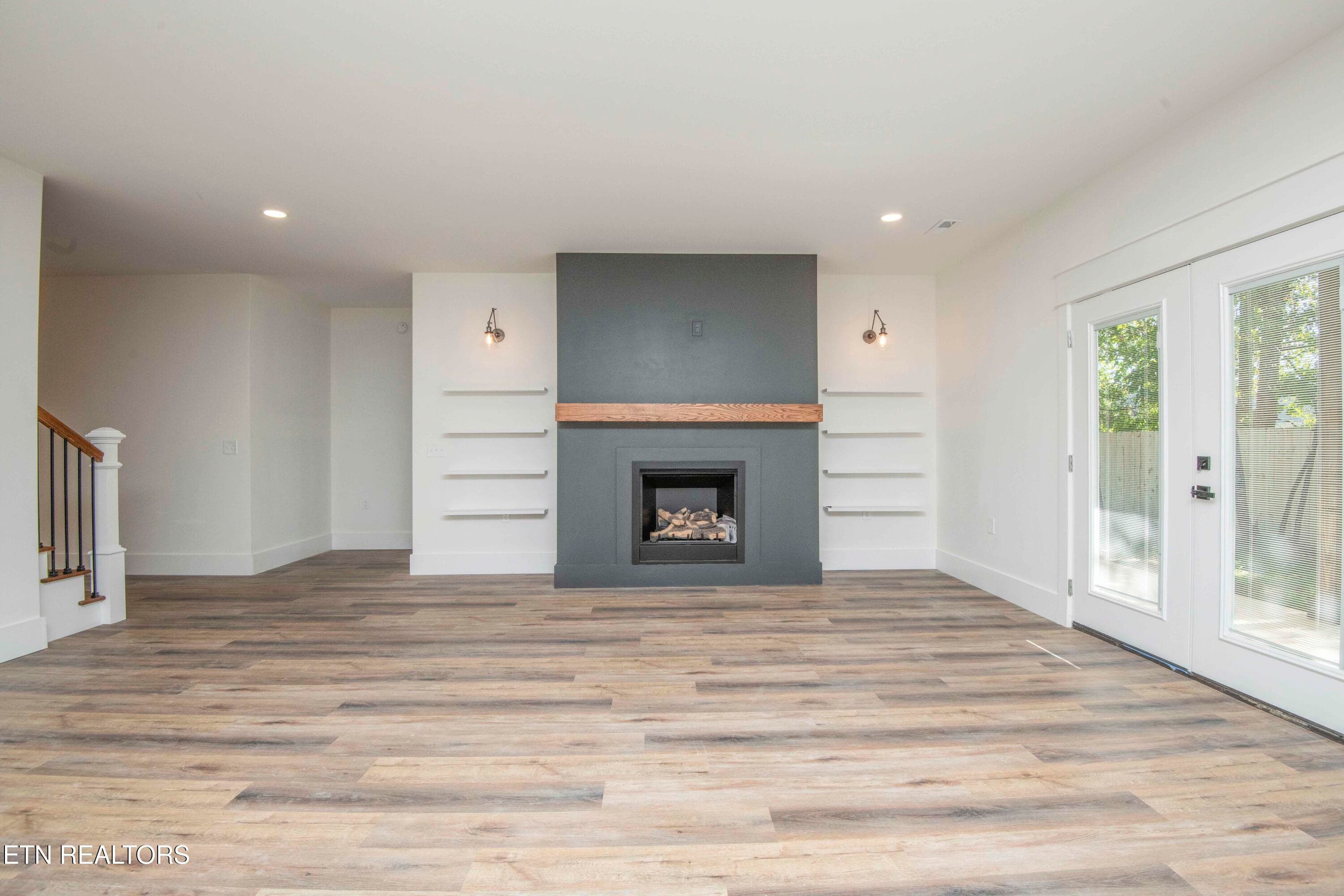 living 5_1 - 502 Hillside Lane, Lenoir City, TN 37771, Lenoir City