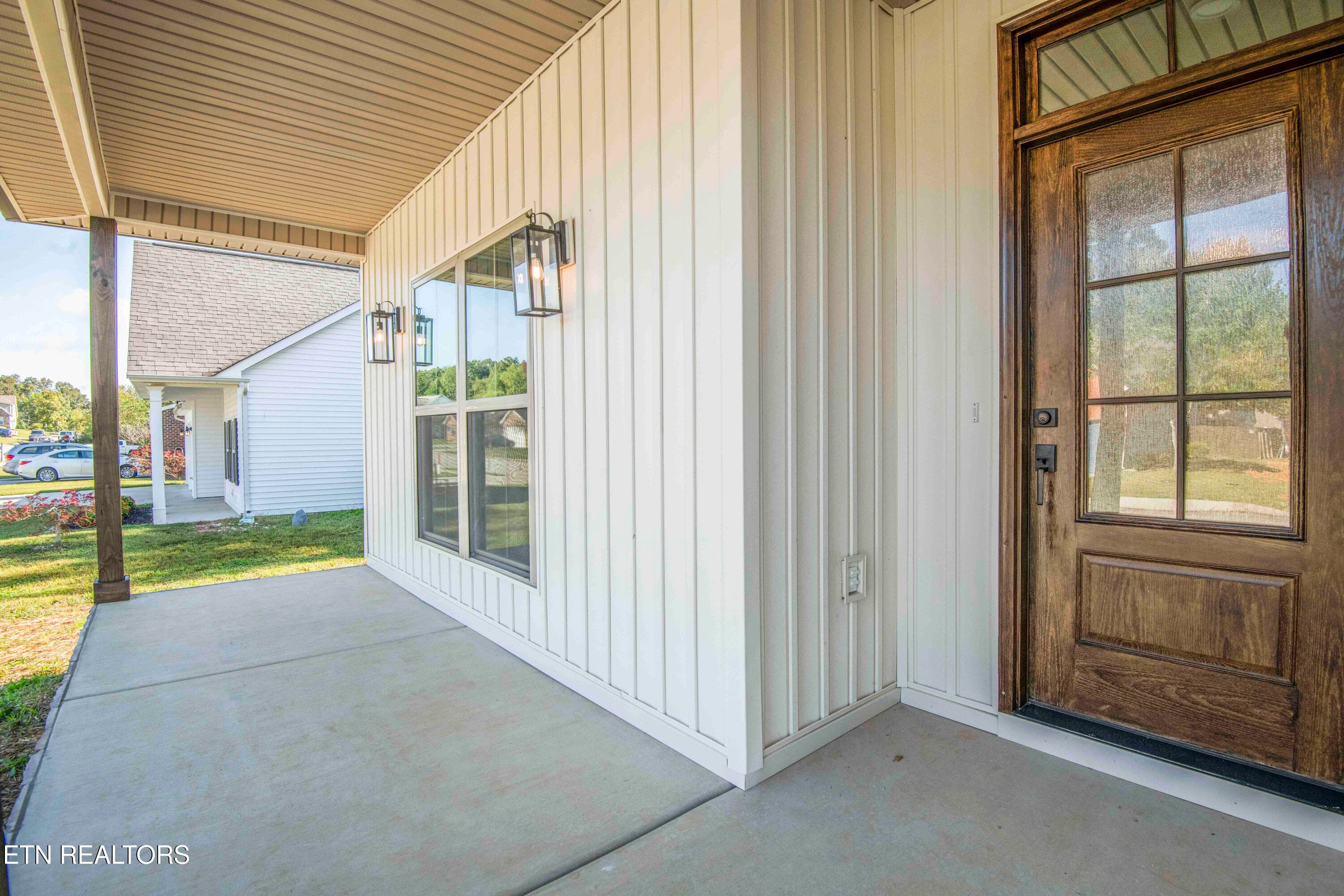 porch 1_1 - 502 Hillside Lane, Lenoir City, TN 37771, Lenoir City