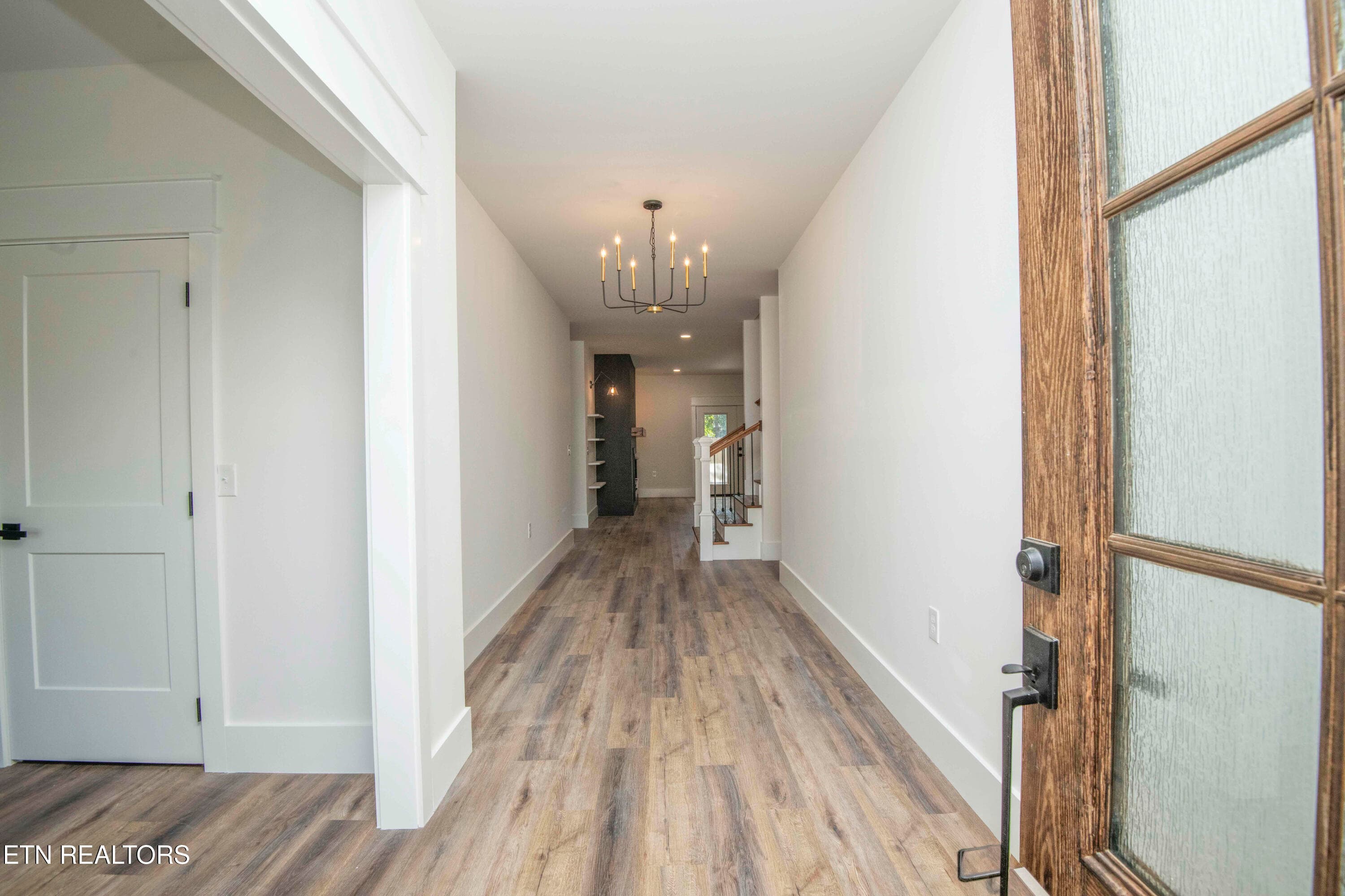 foyer_1 - 502 Hillside Lane, Lenoir City, TN 37771, Lenoir City