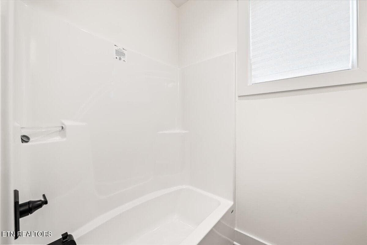 40-220 Stem Ln - 120 Stem Lane, Clinton, TN 37716, Clinton