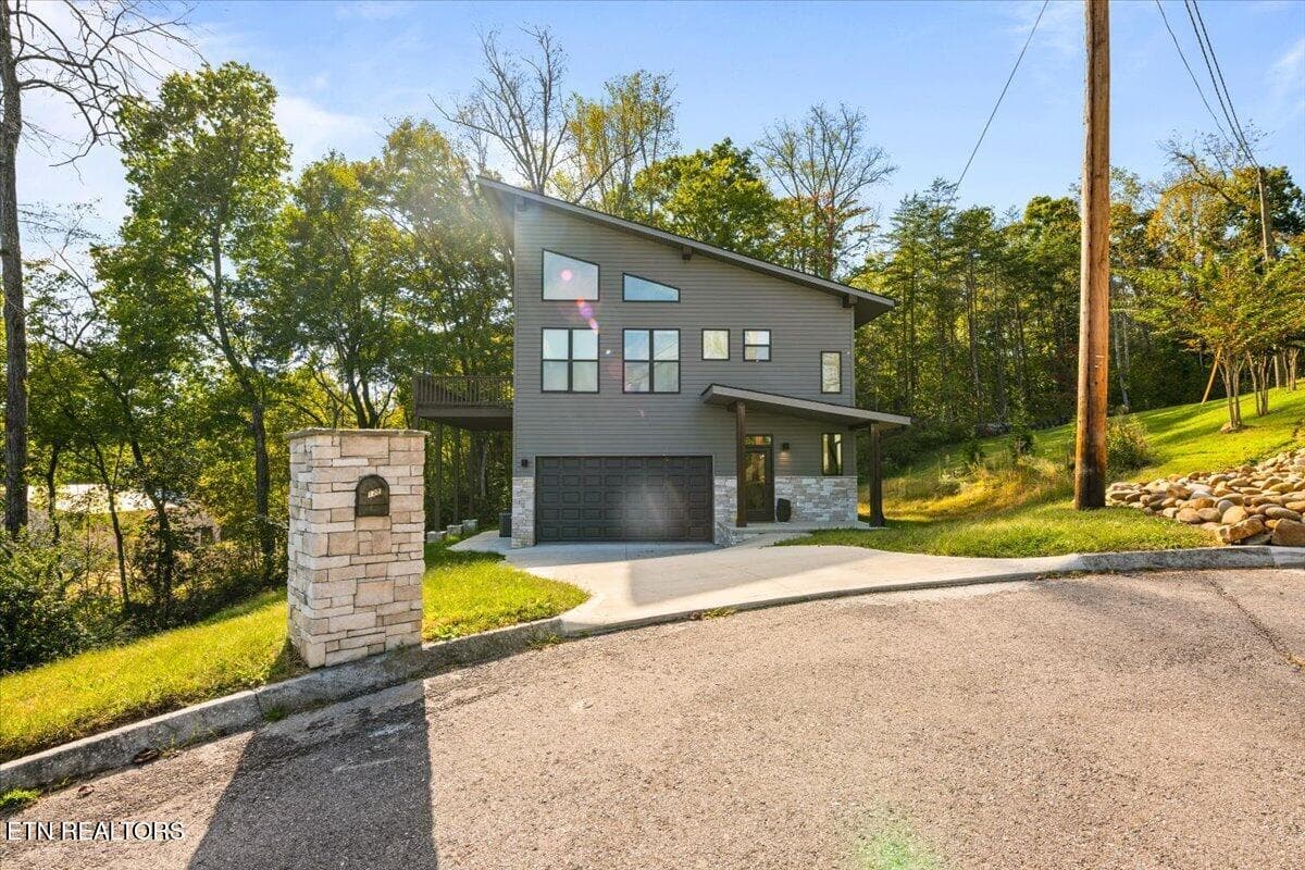 48-220 Stem Ln - 120 Stem Lane, Clinton, TN 37716, Clinton