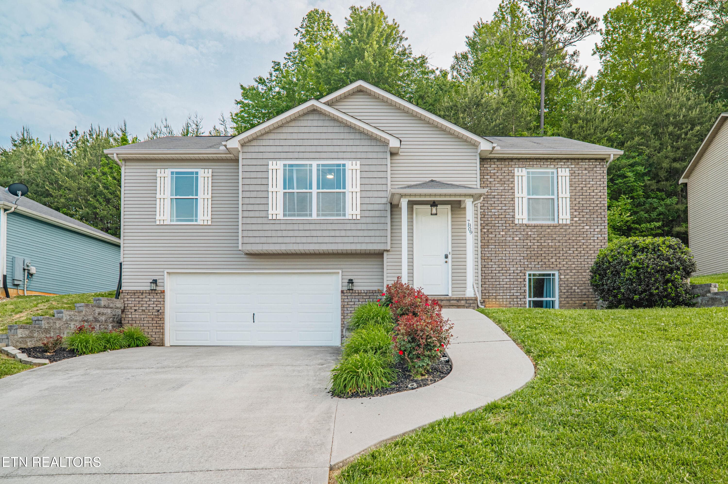 7809 Elkton Lane, Powell, TN 37849