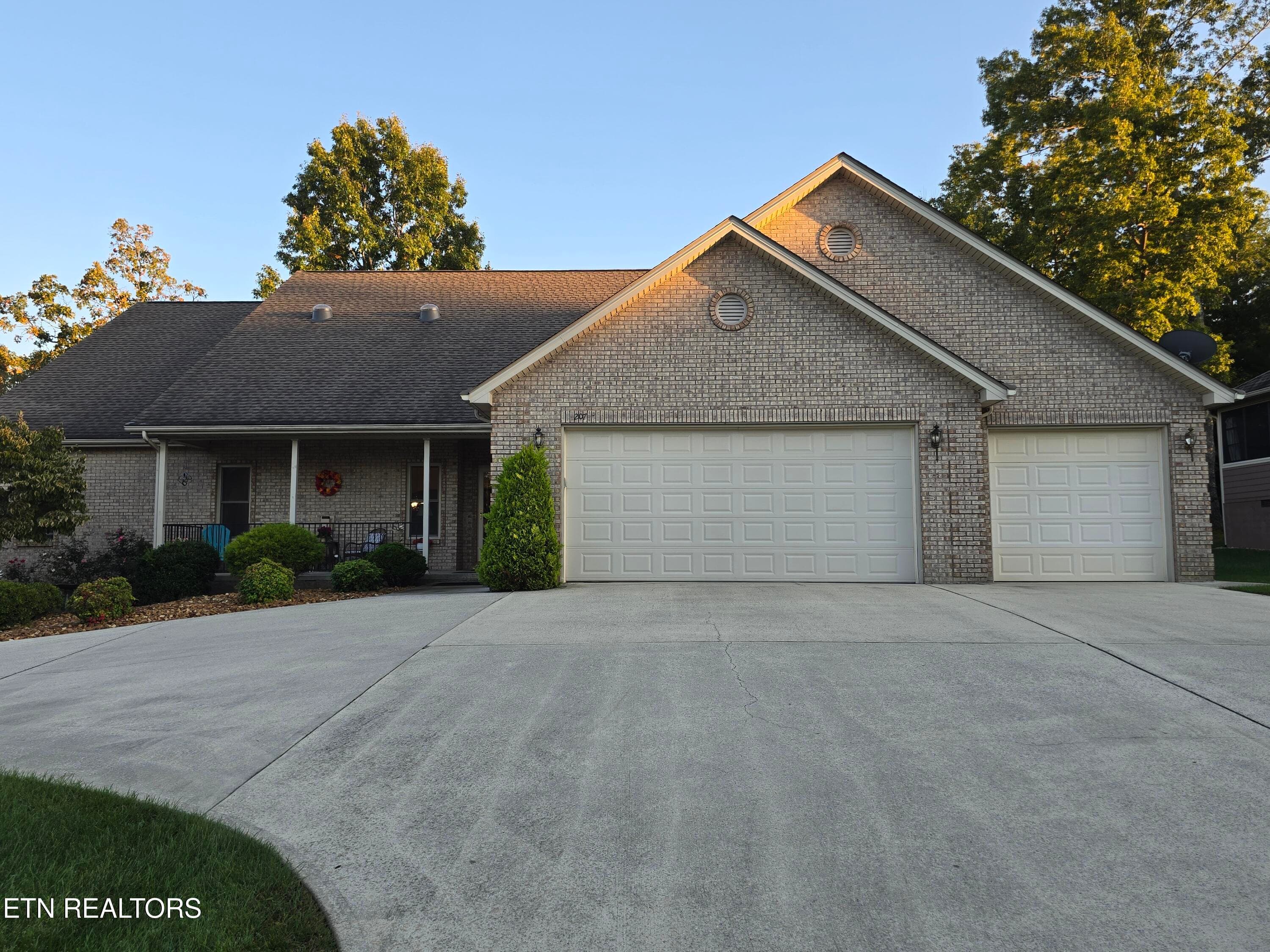 3 CAR GARAGE - 207 Forest Hill Drive, Crossville, TN 38558, Crossville