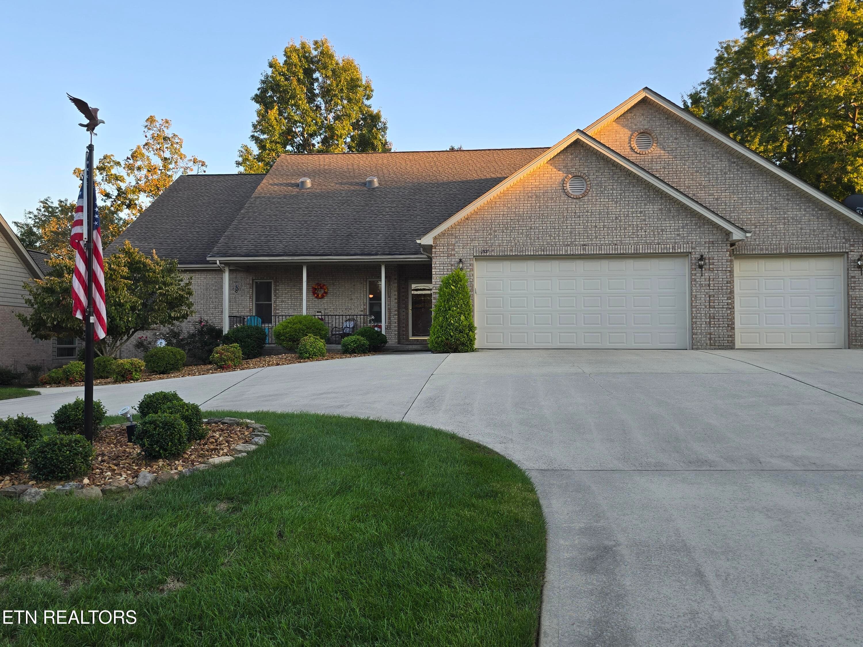 207 FOREST HILL DRIVE - 207 Forest Hill Drive, Crossville, TN 38558, Crossville