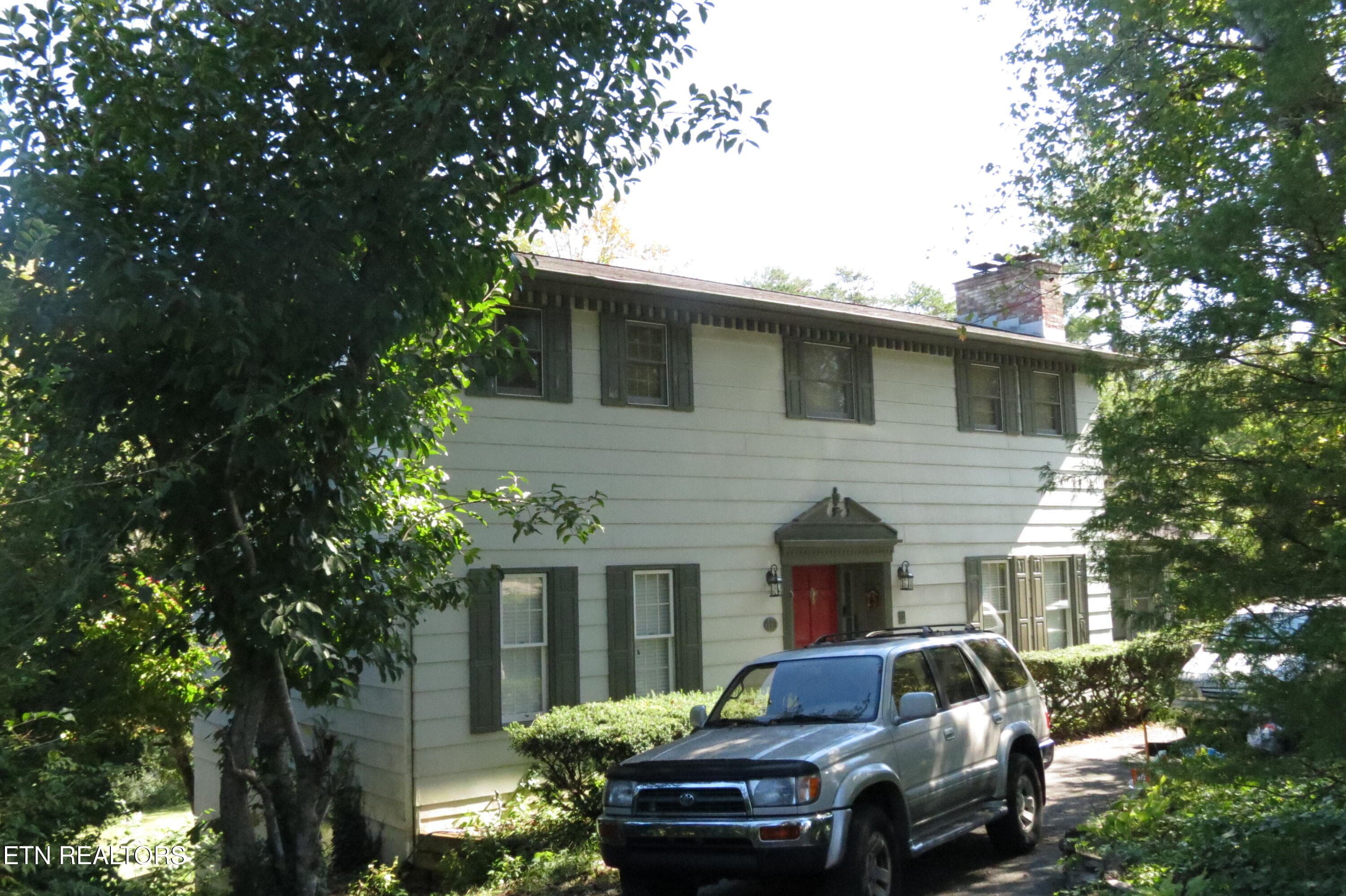 119 Clemson Drive, Oak Ridge, TN 37830