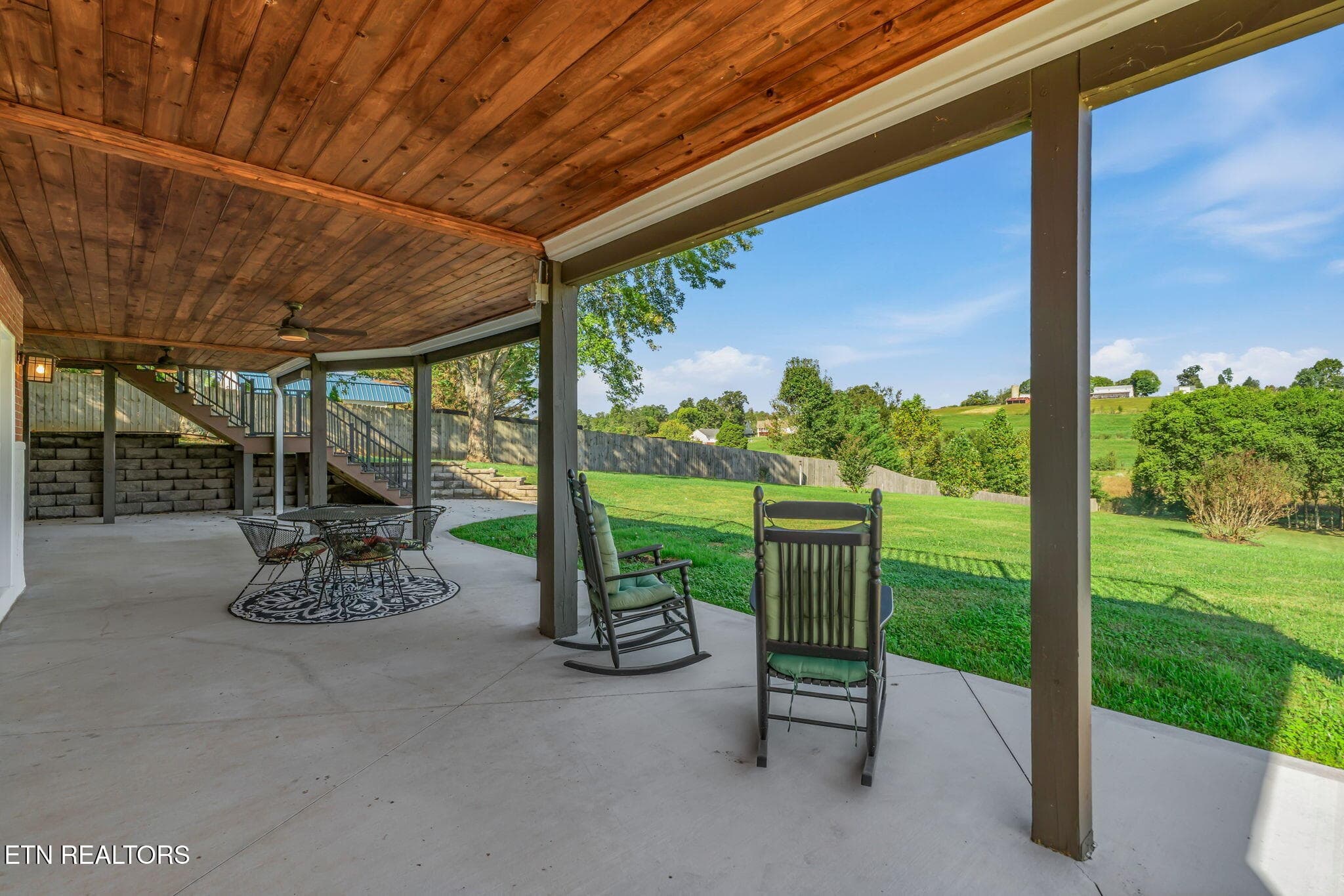 SIMPLY A WORLD AWAY - 3716 Laurel Ridge Drive, Maryville, TN 37801, Maryville