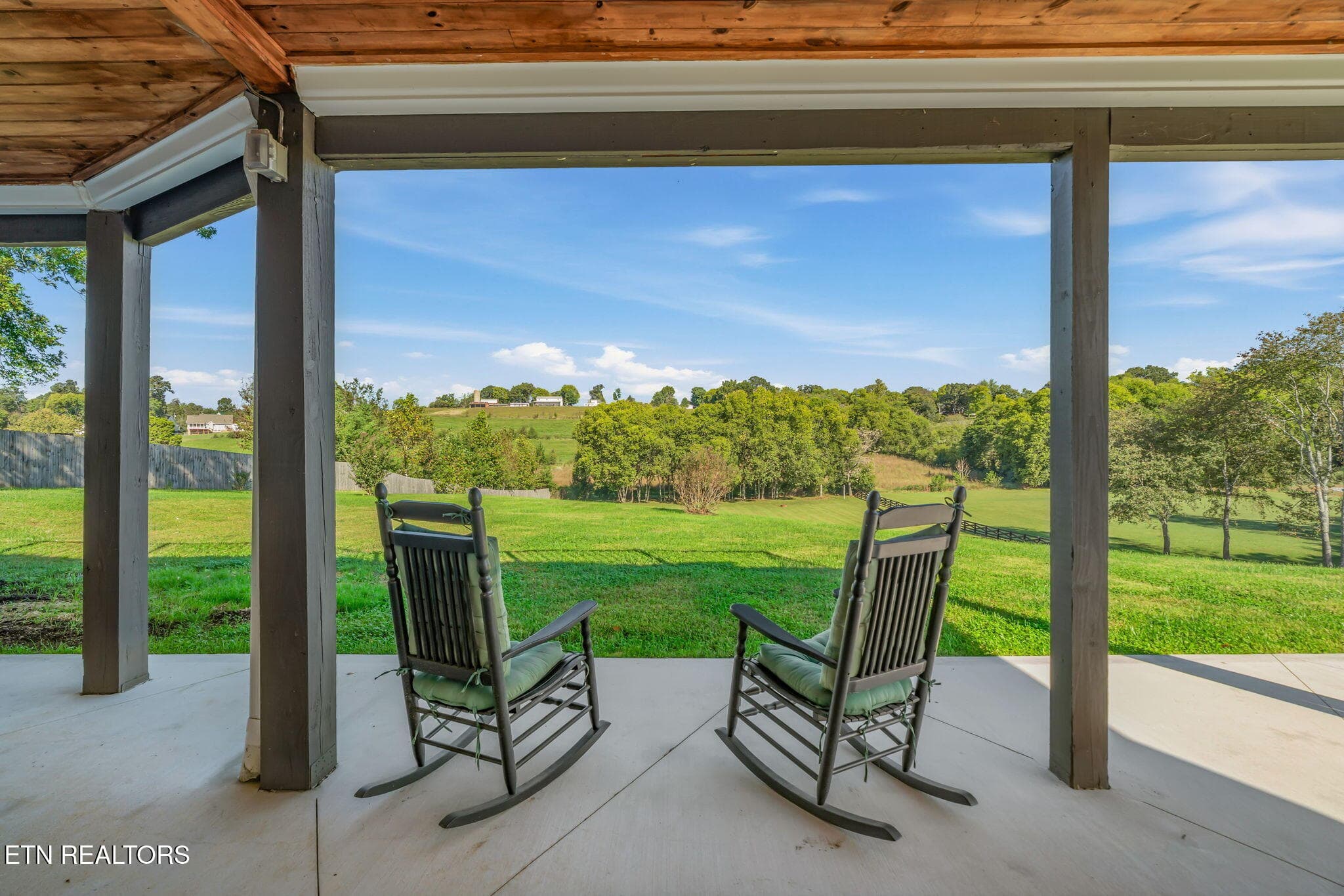 ENJOY THE ZEN - 3716 Laurel Ridge Drive, Maryville, TN 37801, Maryville