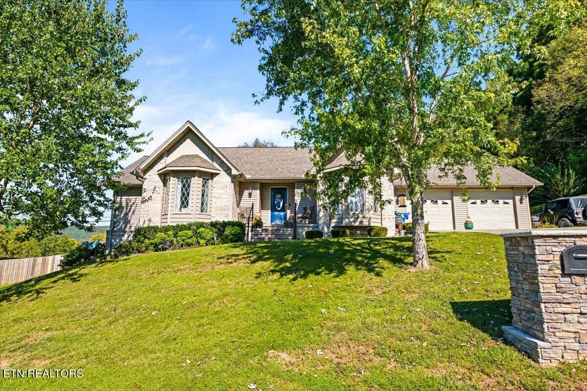 05-685 Ivey St - 685 Ivey St, Jellico, TN 37762