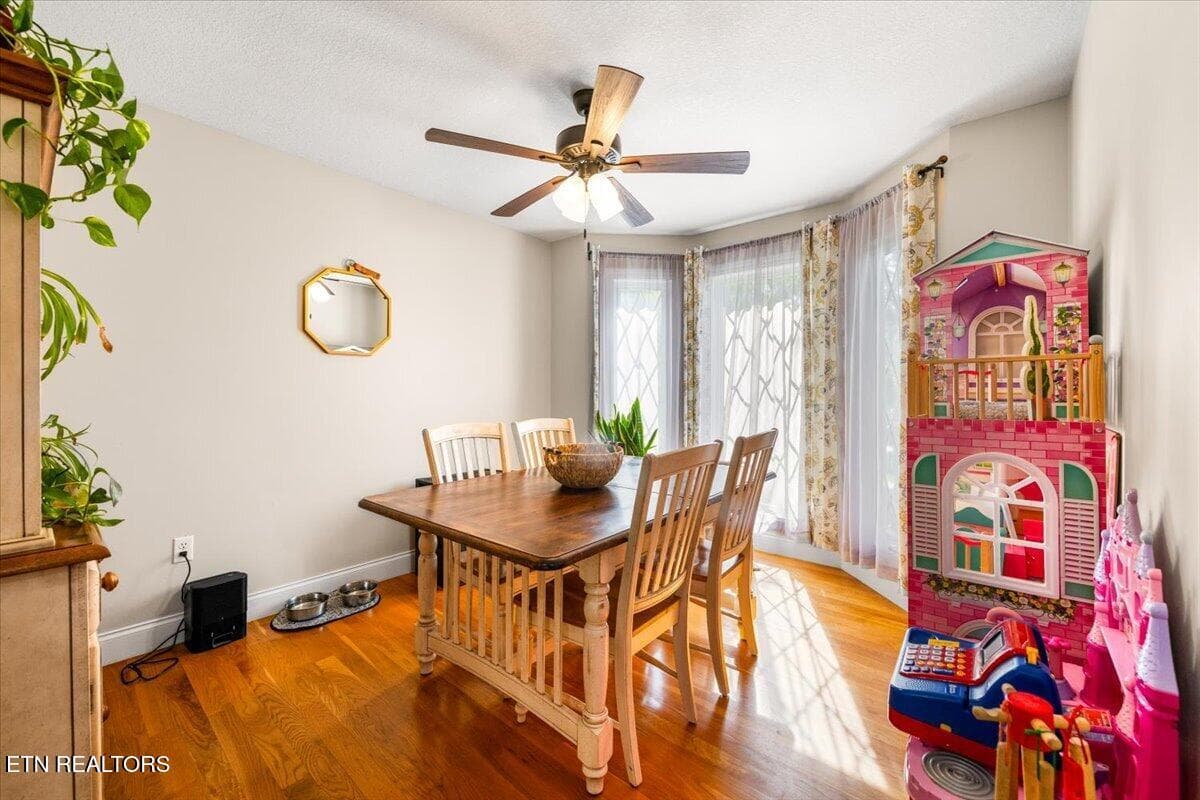 26-685 Ivey St - 685 Ivey St, Jellico, TN 37762