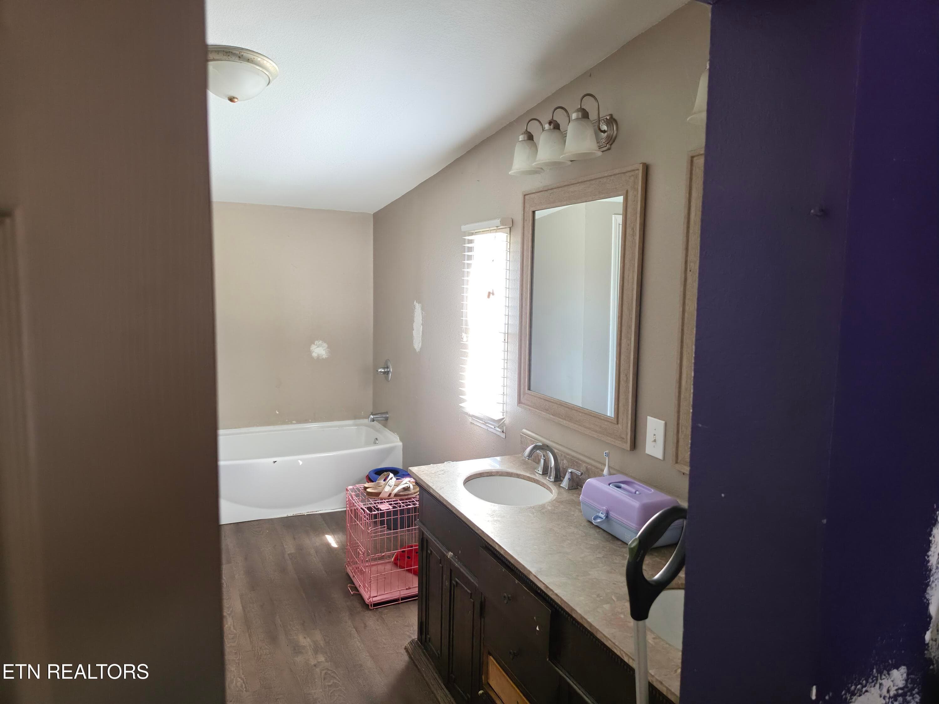Pic 16 - 300 Shirley Lane, Oneida, TN 37841, Oneida
