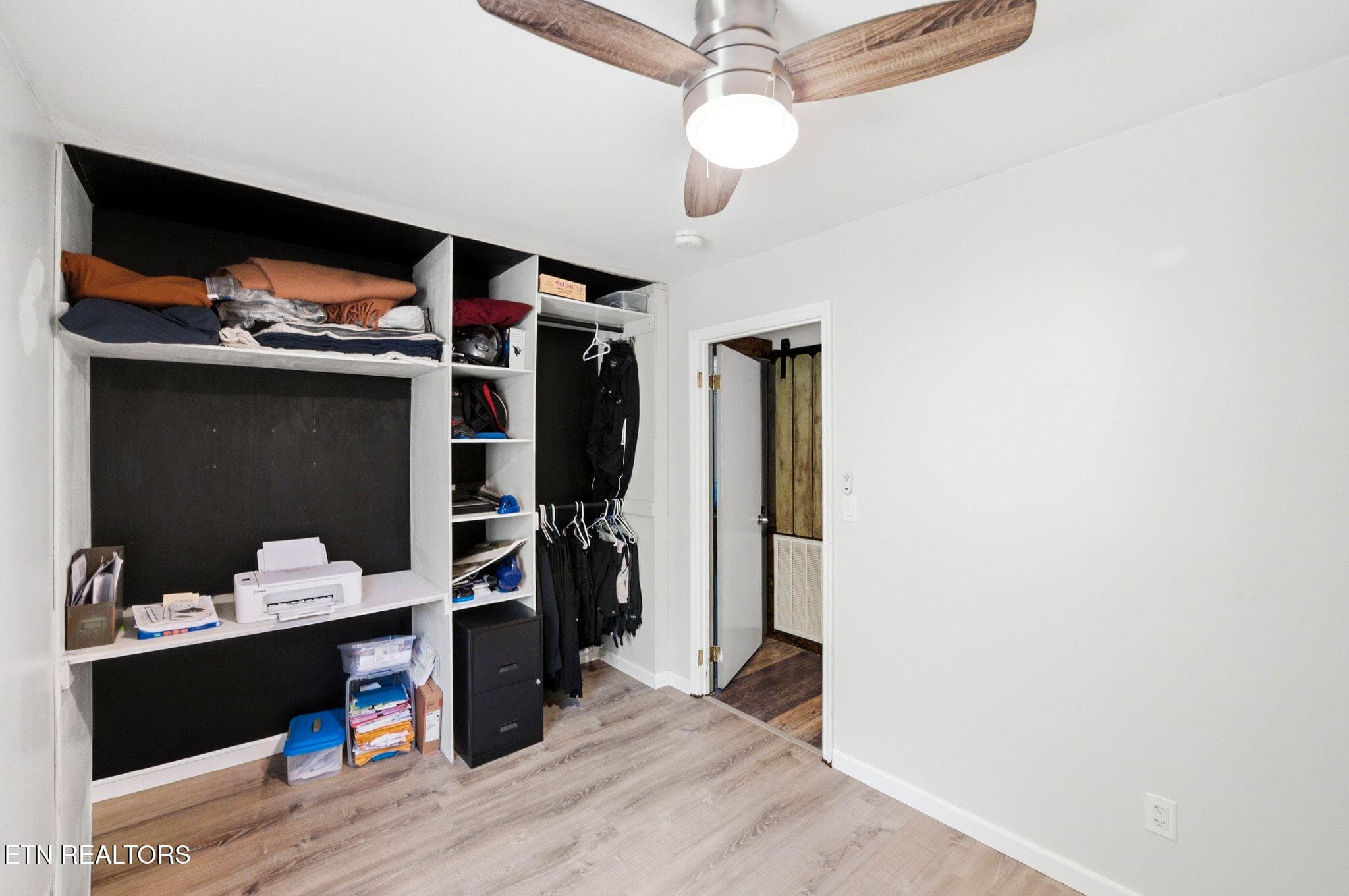 Guest Bedroom - 350 Miller Rd, Vonore, TN 37885, Vonore