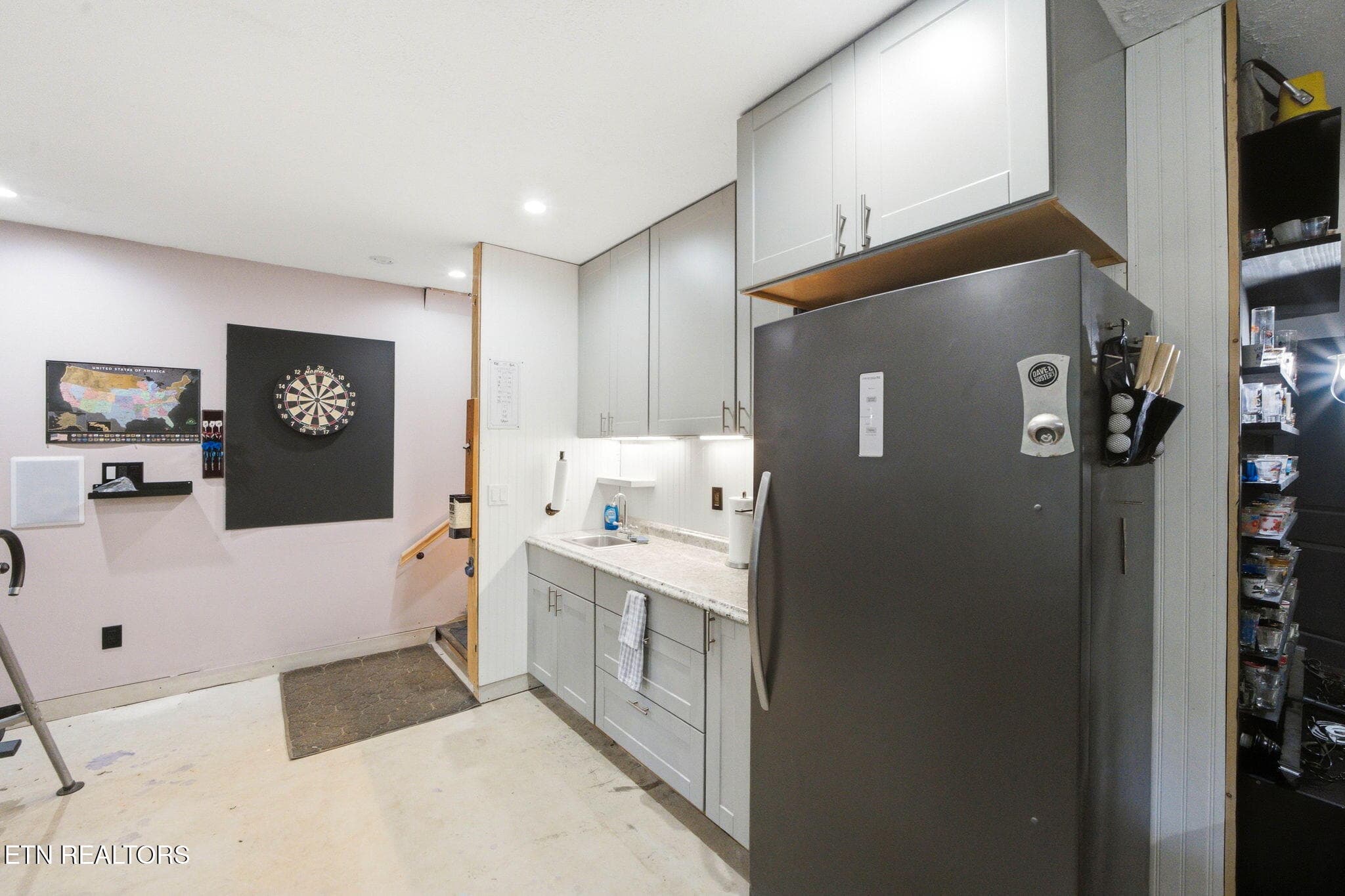 Kitchenette Right - 350 Miller Rd, Vonore, TN 37885, Vonore