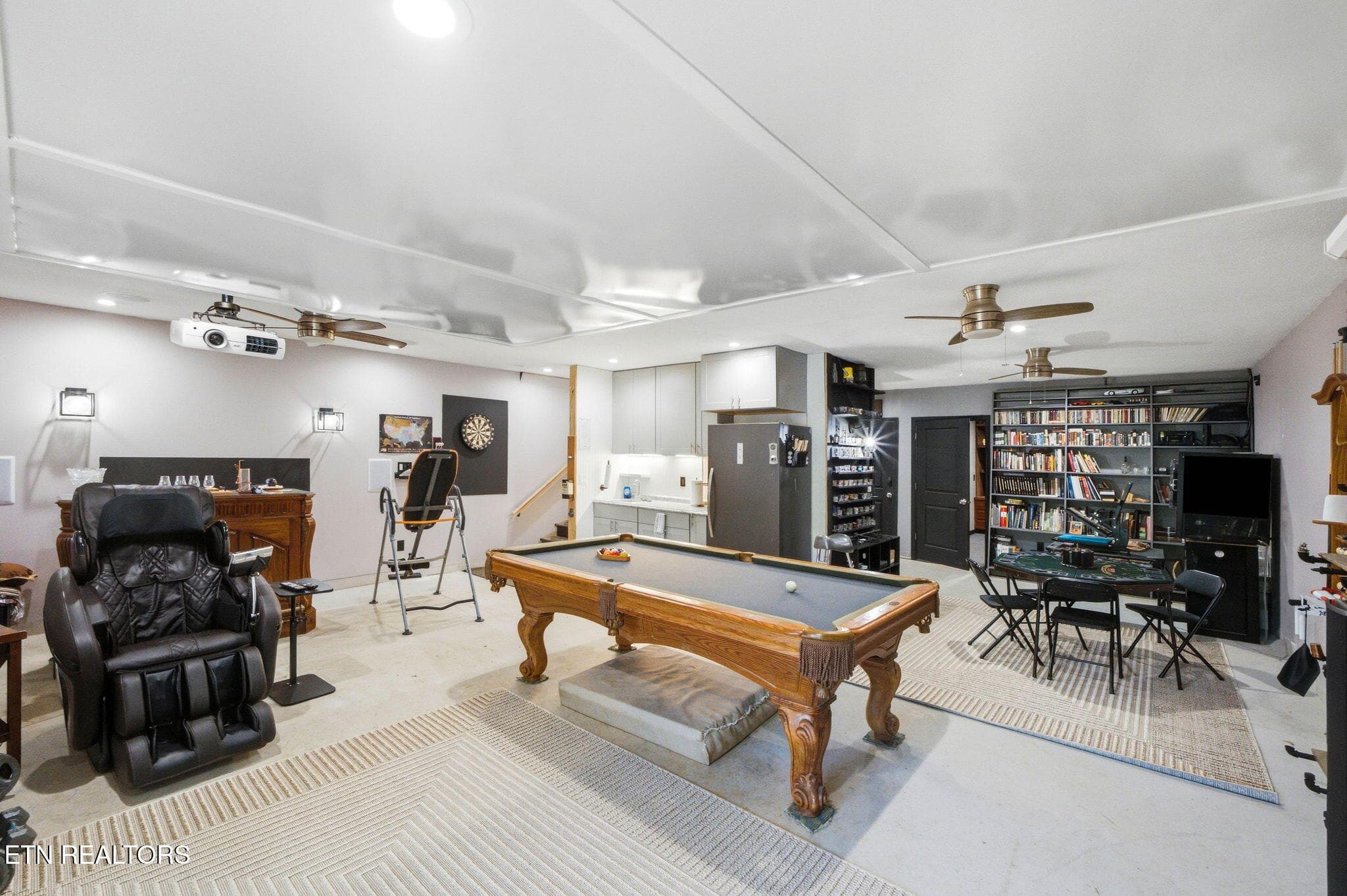 Basement Living 1 - 350 Miller Rd, Vonore, TN 37885, Vonore