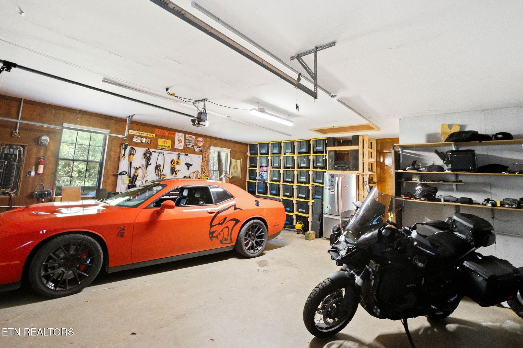 Garage In - 350 Miller Rd, Vonore, TN 37885, Vonore