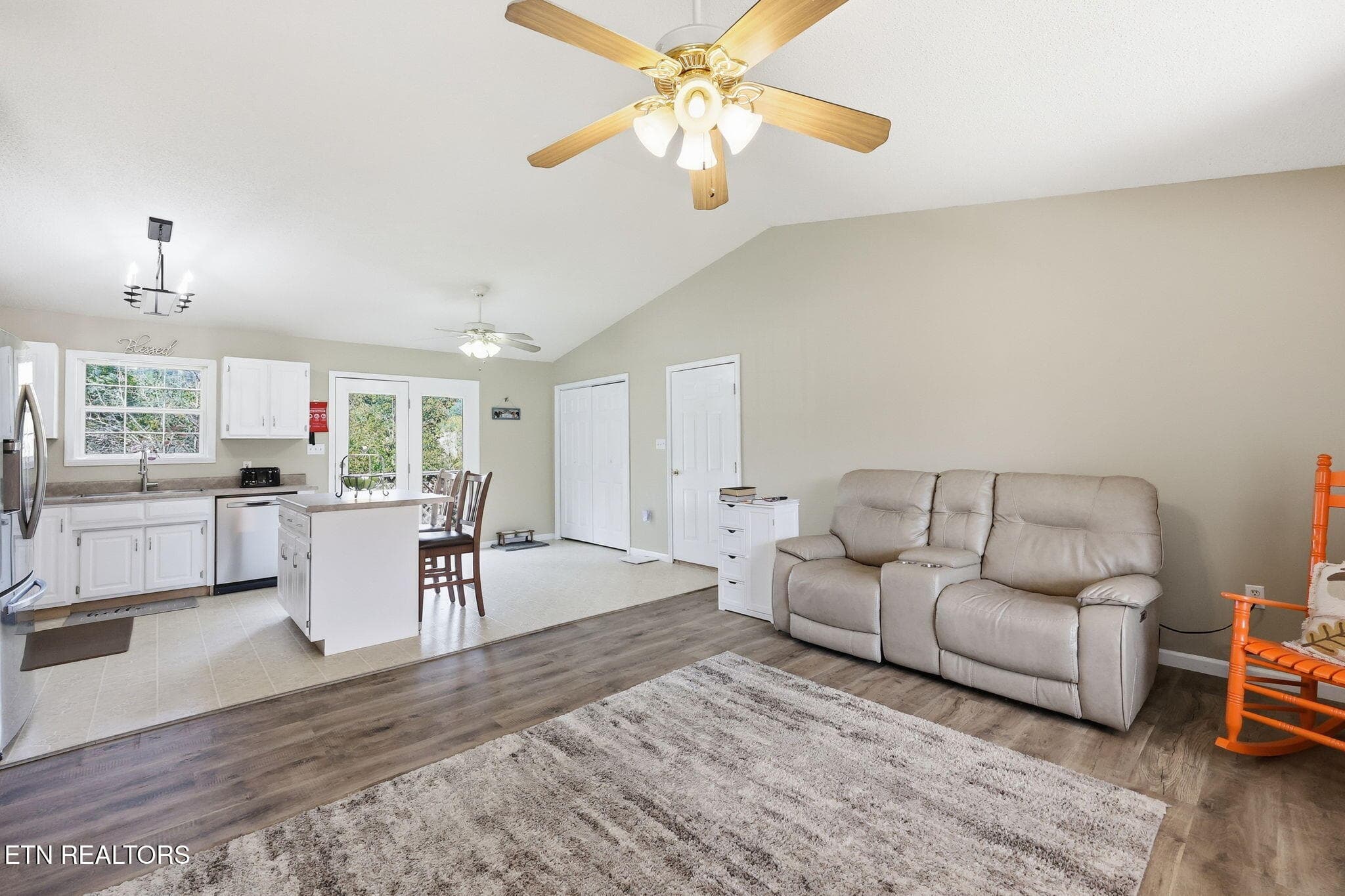2-web-or-mls-002_133Christina - 133 Christina Circle, Maynardville, TN 37807