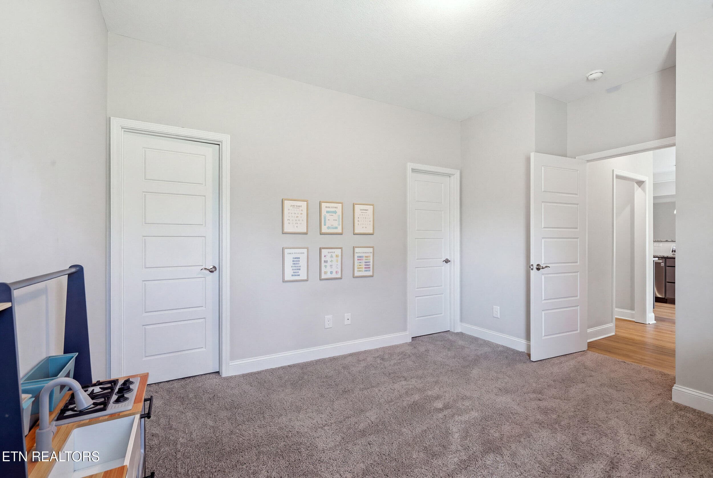 037 - 2014 Farm Blvd, Sevierville, TN 37876, Sevierville