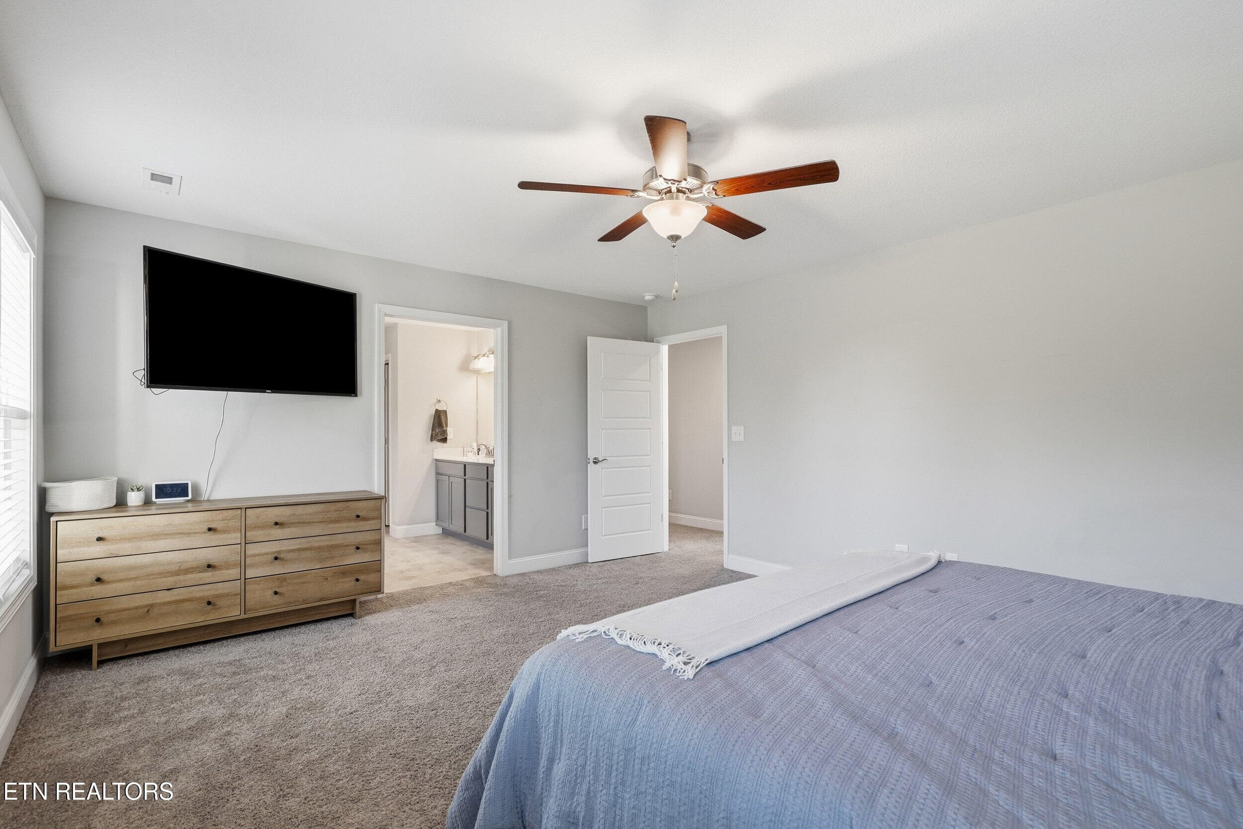 045 - 2014 Farm Blvd, Sevierville, TN 37876, Sevierville