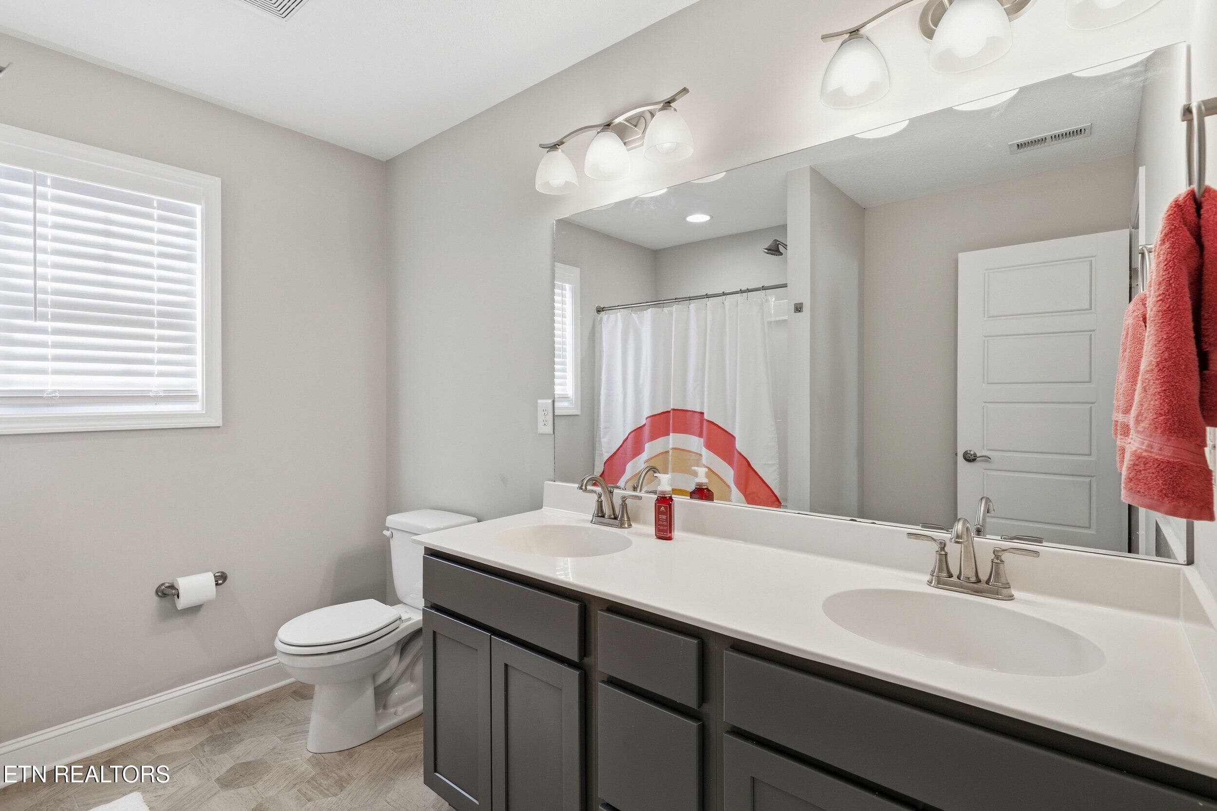 056 - 2014 Farm Blvd, Sevierville, TN 37876, Sevierville