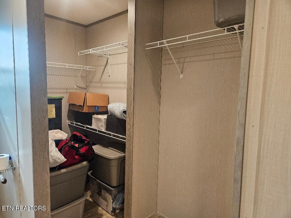 walk in closet - 197 Woodby Fridley Rd, Sweetwater, TN 37874, Sweetwater