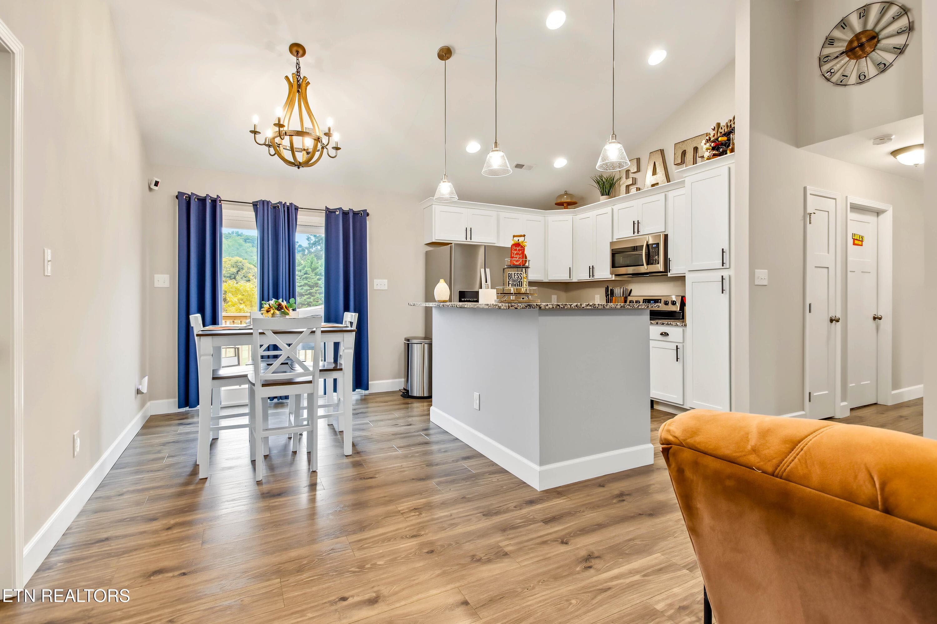 Dining area - 101 Jason Hovater Way, Clinton, TN 37716, Clinton