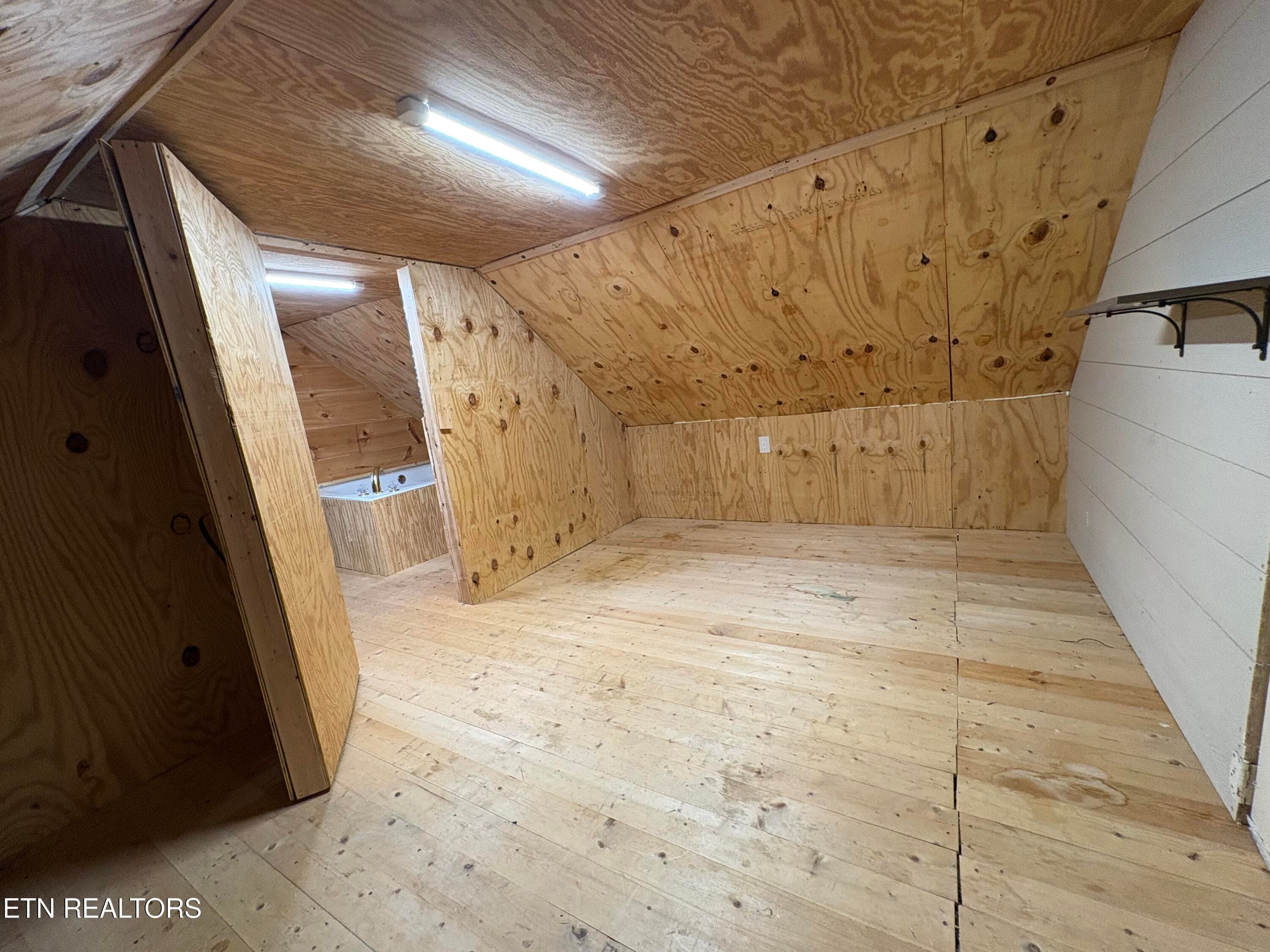 Upstairs Bedroom 3 - 6104 Roberts Rd, Corryton, TN 37721, Corryton