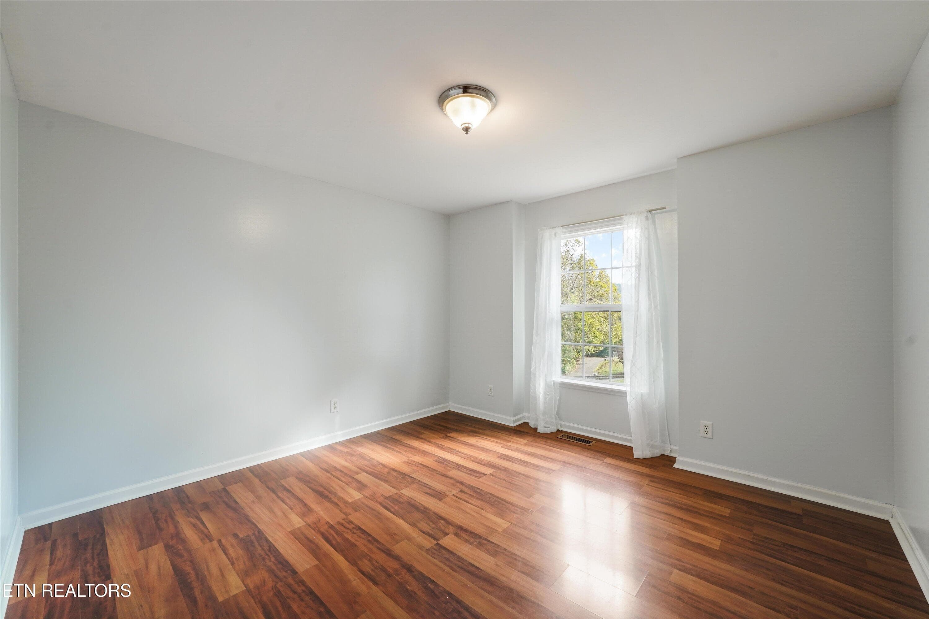 25-222 Disney Ln 17 - 222 Disney Lane, Caryville, TN 37714, Caryville