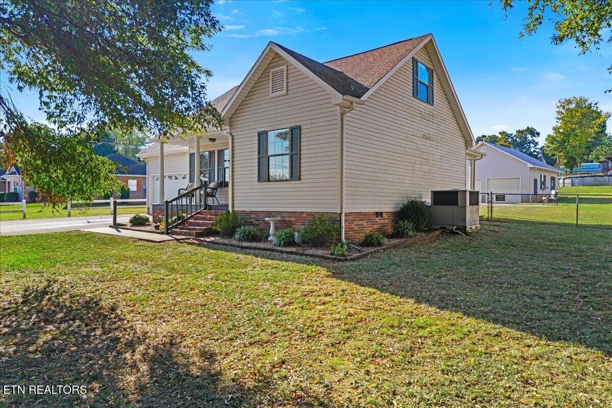 03-3351 HWY 11-24 - 3354 Highway 11S, Athens, TN 37303, Athens