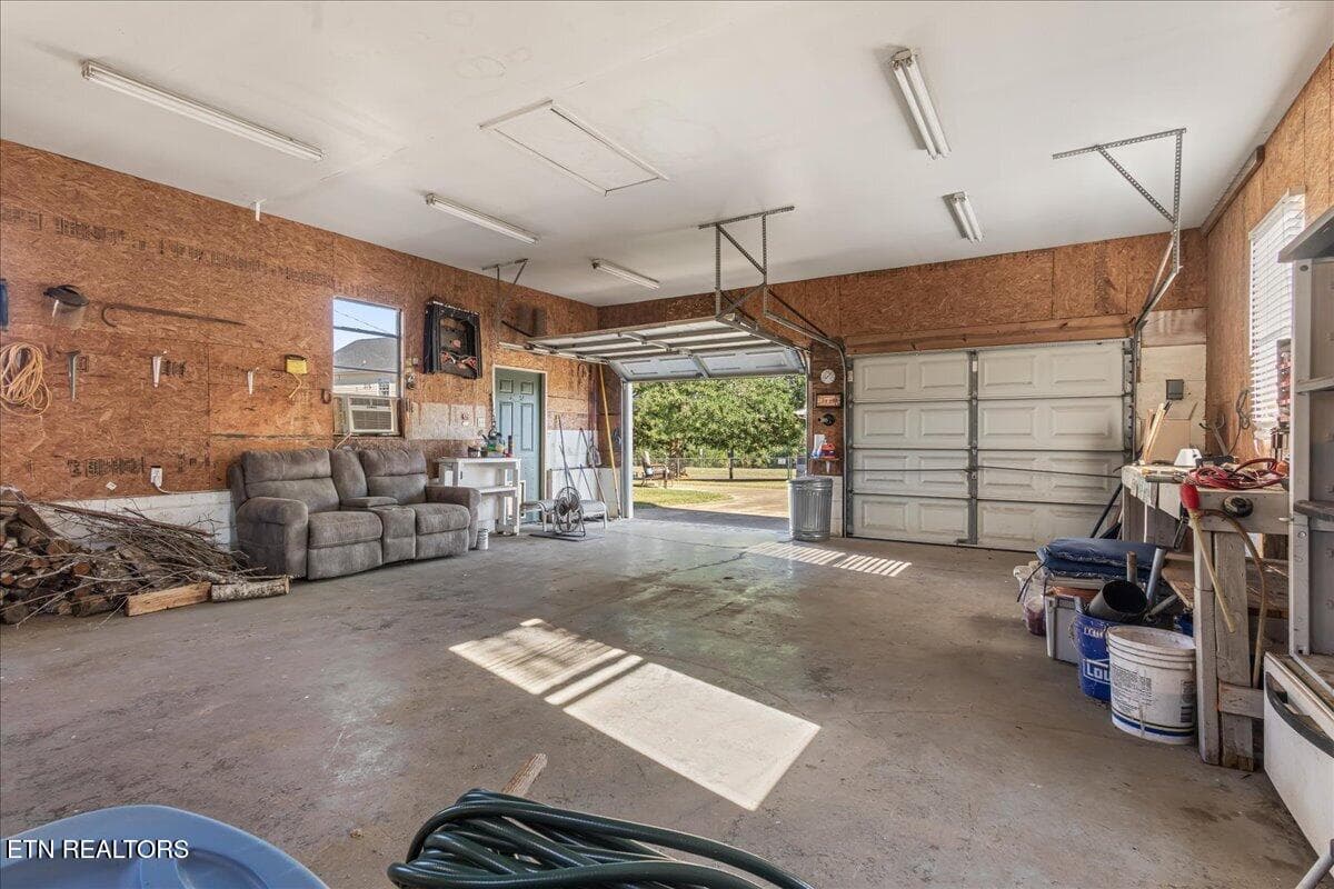 26-3351 HWY 11-23 - 3354 Highway 11S, Athens, TN 37303, Athens