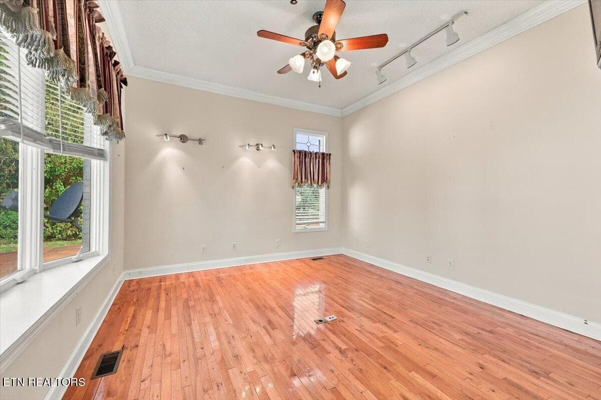 33-323 Harmon Rd 33 - 323 Harmon Rd, New Tazewell, TN 37825, New Tazewell