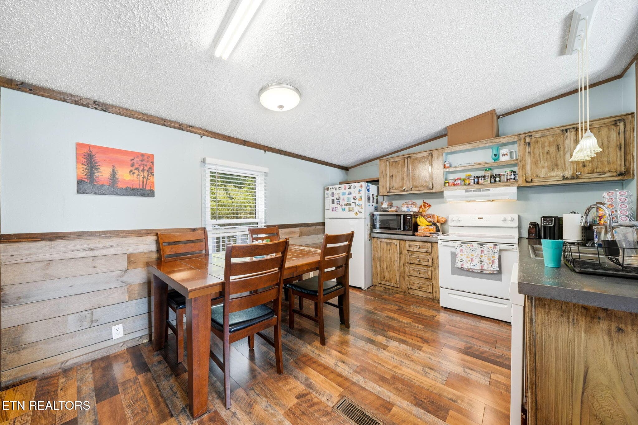 Kitchen 1 - 103 Bower Hollow Rd, Luttrell, TN 37779, Luttrell