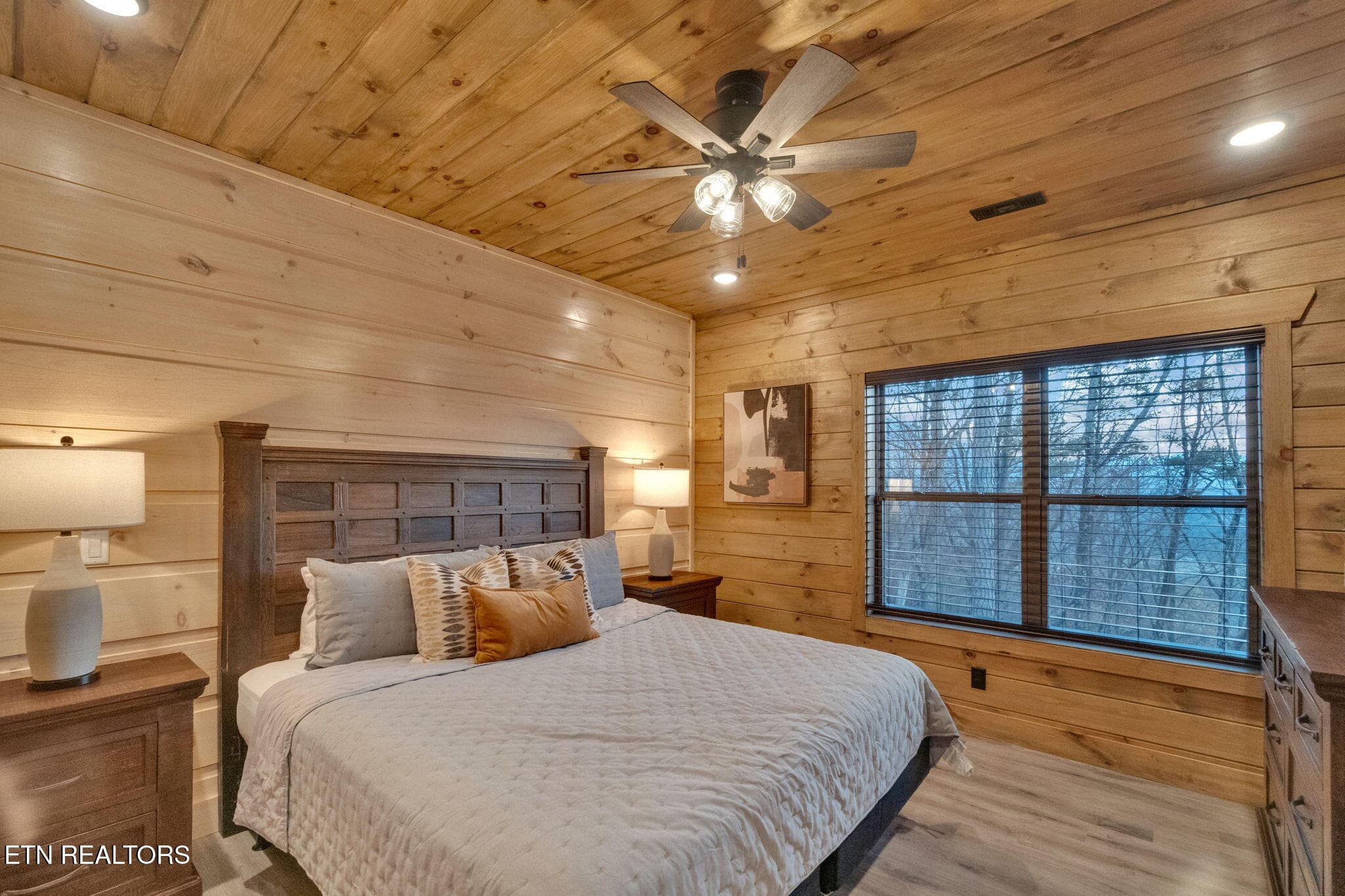 27-web-or-mls-JH-Fri 20231124-297 - 2520 Angelos Mountain Way, Pigeon Forge, TN 37862, Pigeon Forge