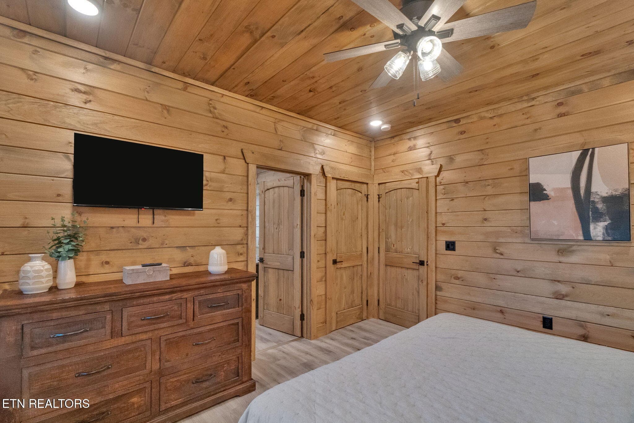 28-web-or-mls-JH-Fri 20231124-300 - 2520 Angelos Mountain Way, Pigeon Forge, TN 37862, Pigeon Forge