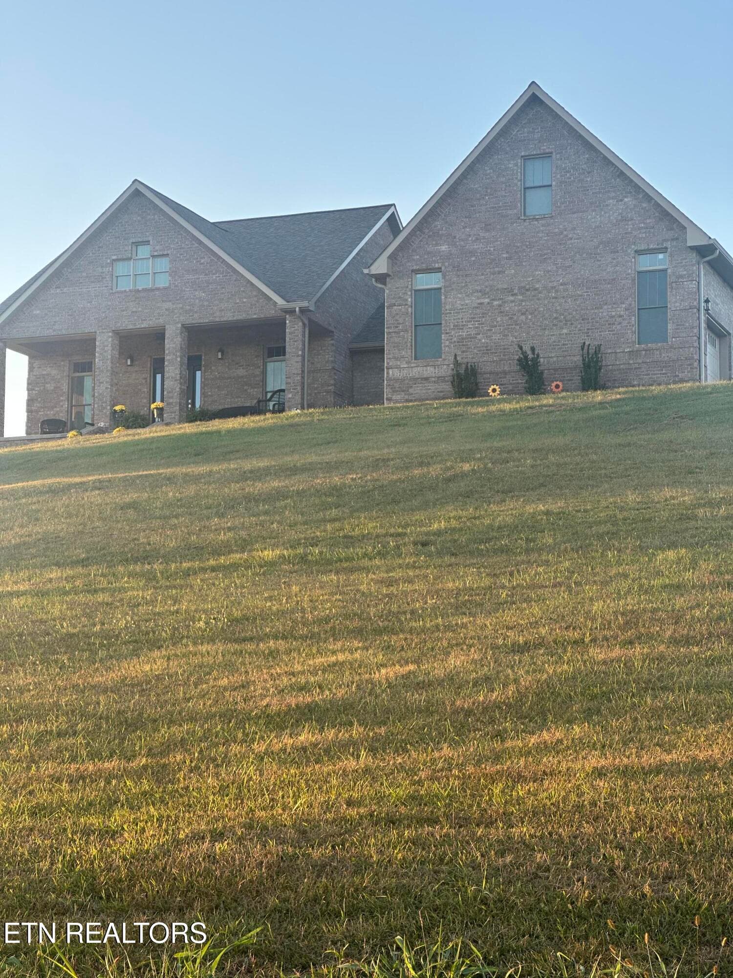 115 Starling Lane, Speedwell, TN 37870