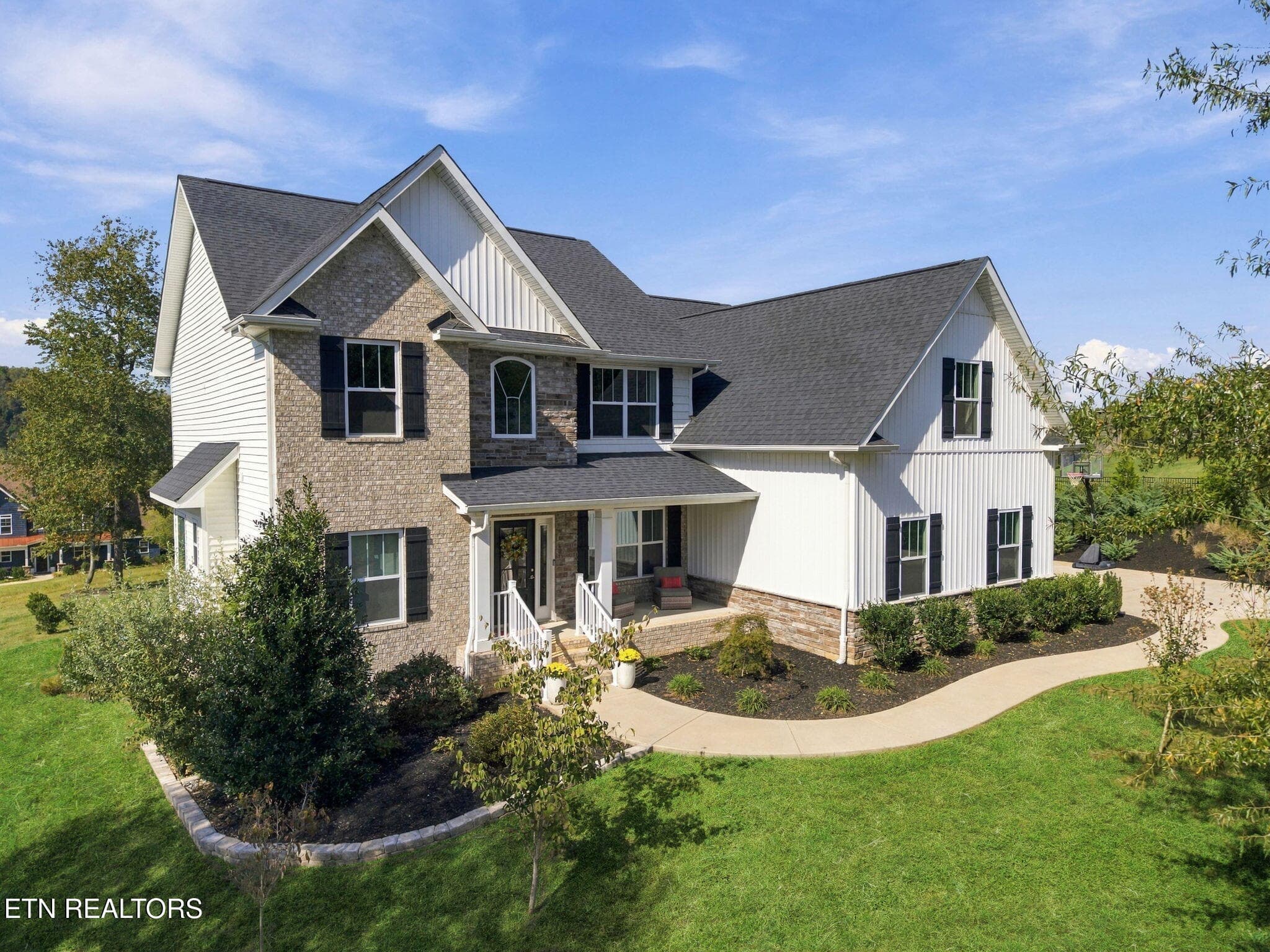 104 Pineberry West Rd, Oak Ridge, TN 37830
