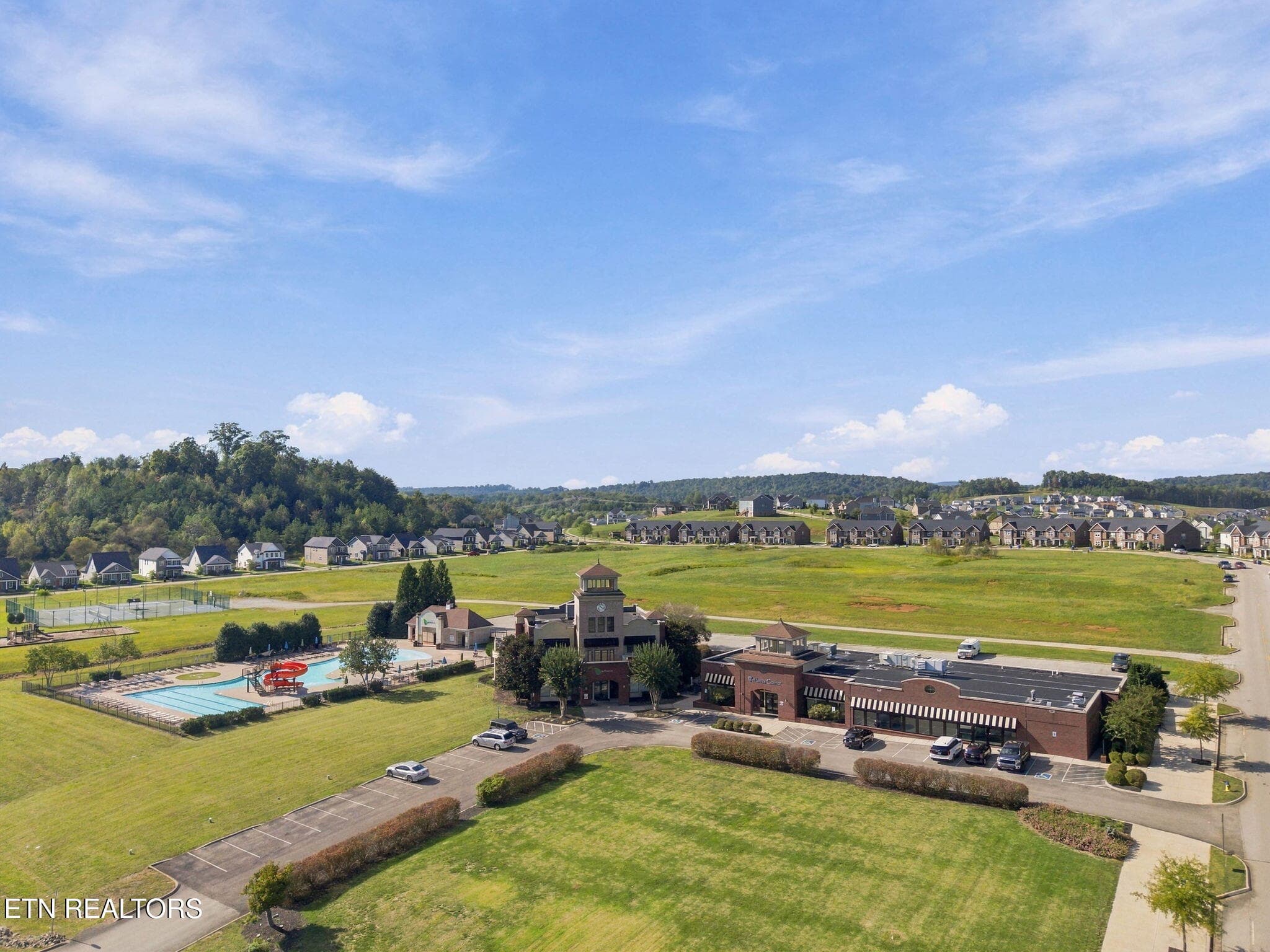 58-web-or-mls-104_Pineberry_West_Road_Oa - 104 Pineberry West Rd, Oak Ridge, TN 37830, Oak Ridge