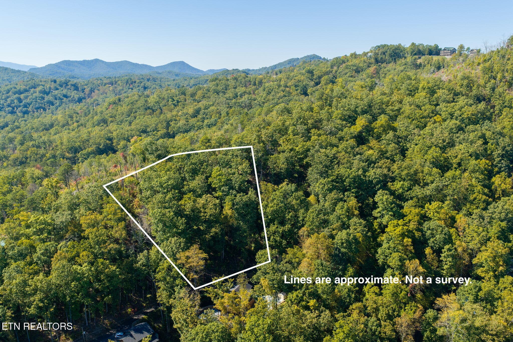 homesandvideos 826-1018 lines - Whipoorwill Hill Way 28, Sevierville, TN 37862