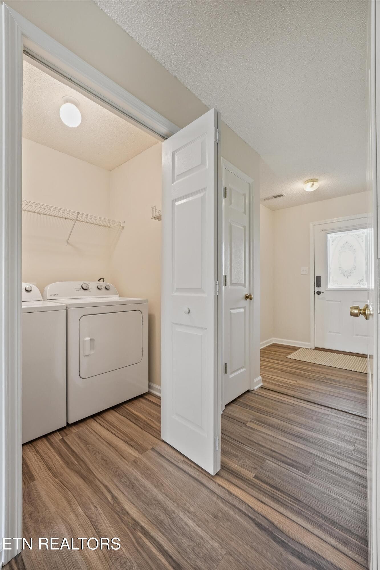 Laundry Room - 8032 Stablegate Way, Powell, TN 37849, Powell