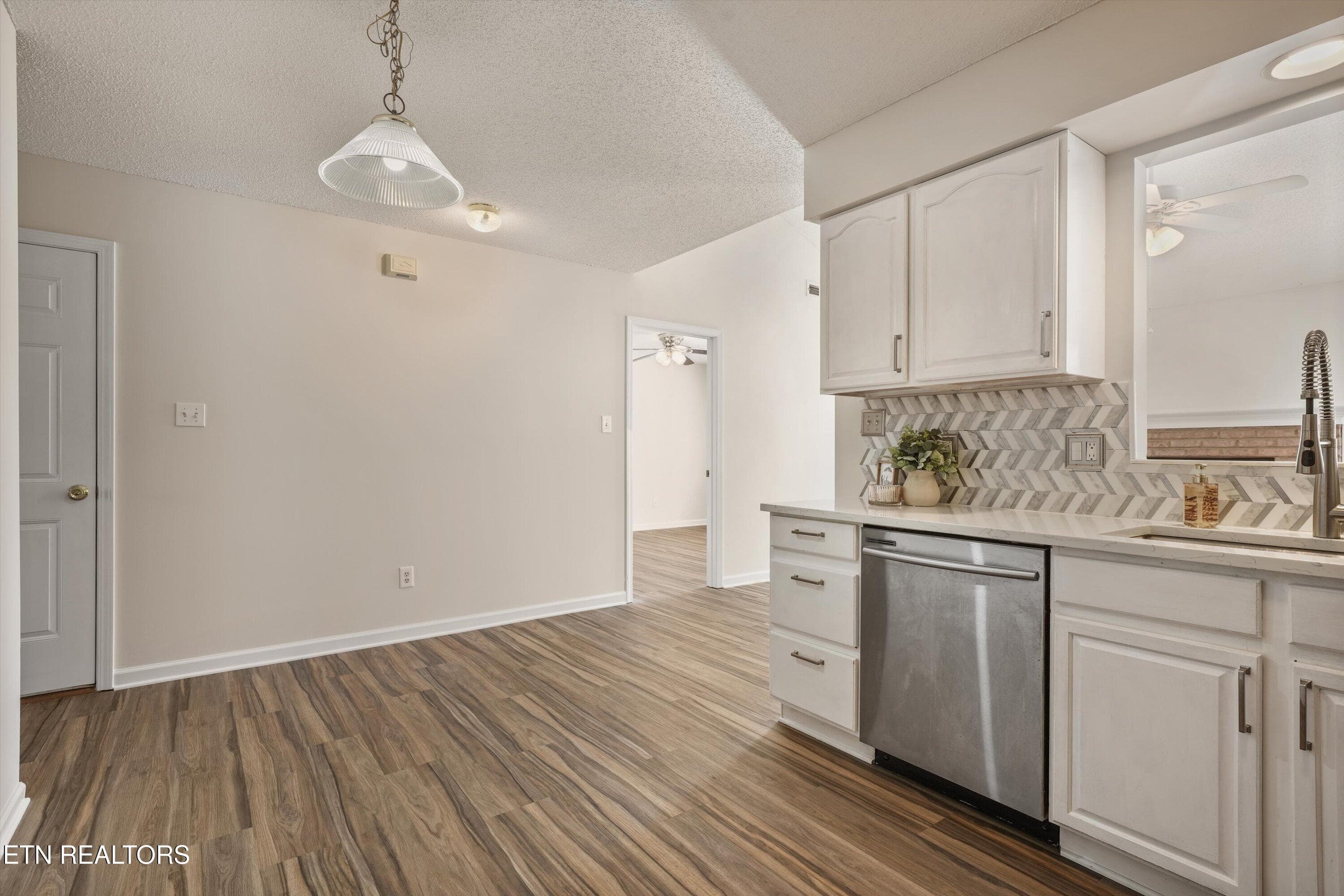 Kitchen - 8032 Stablegate Way, Powell, TN 37849, Powell