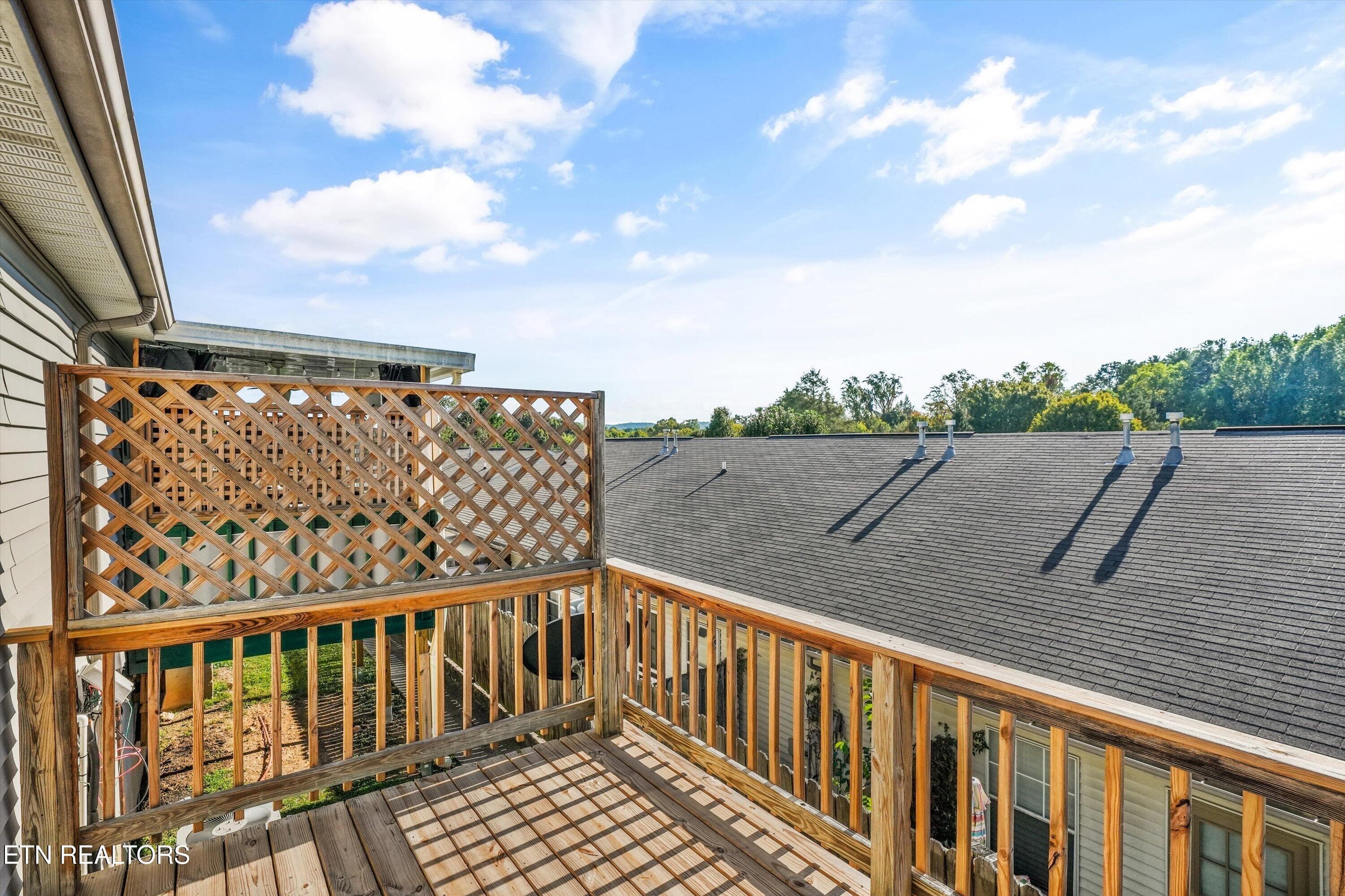 Deck - 8032 Stablegate Way, Powell, TN 37849, Powell