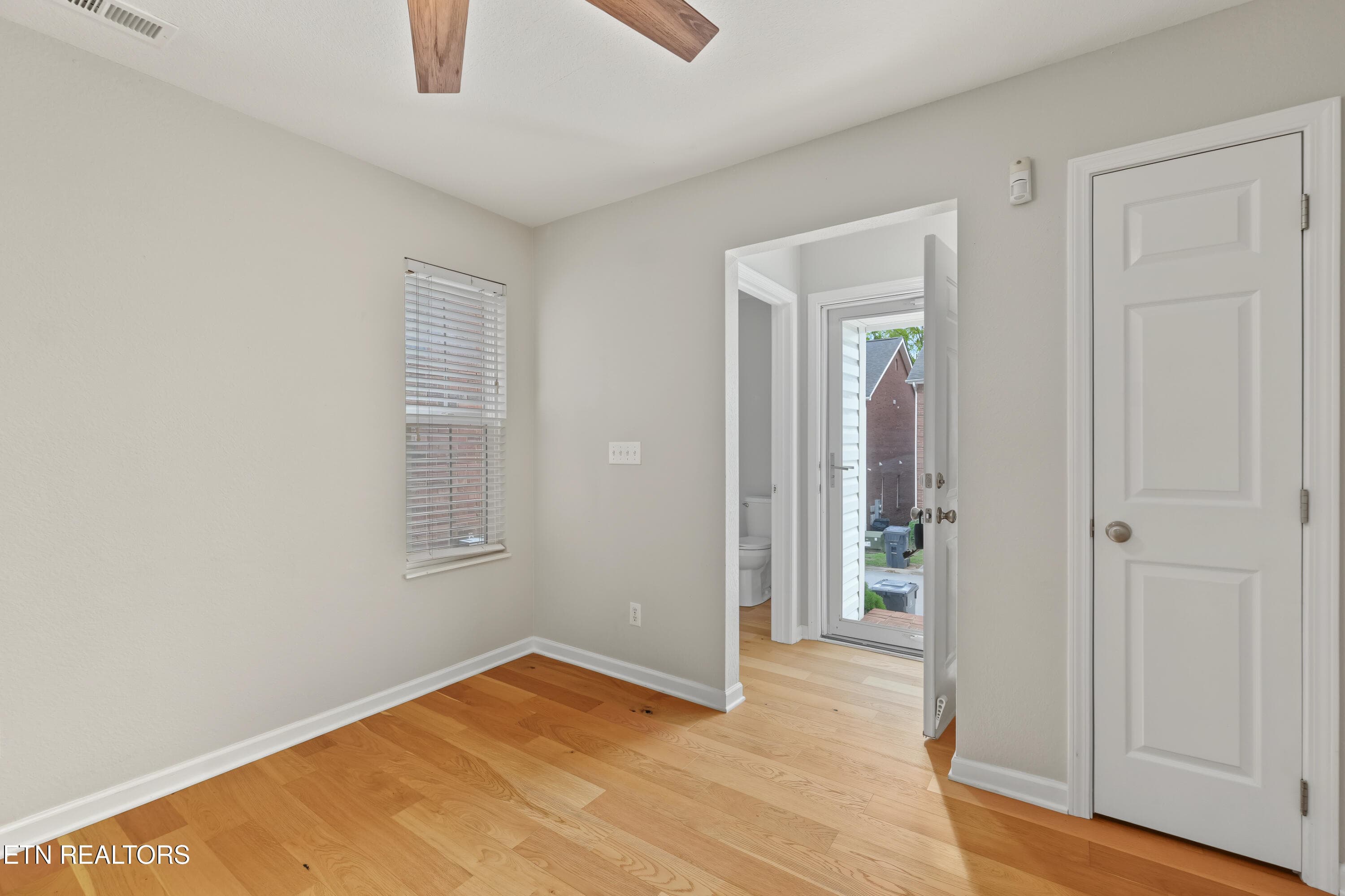 DSC07581-2 - 827 Blue Spruce Way, Knoxville, TN 37912