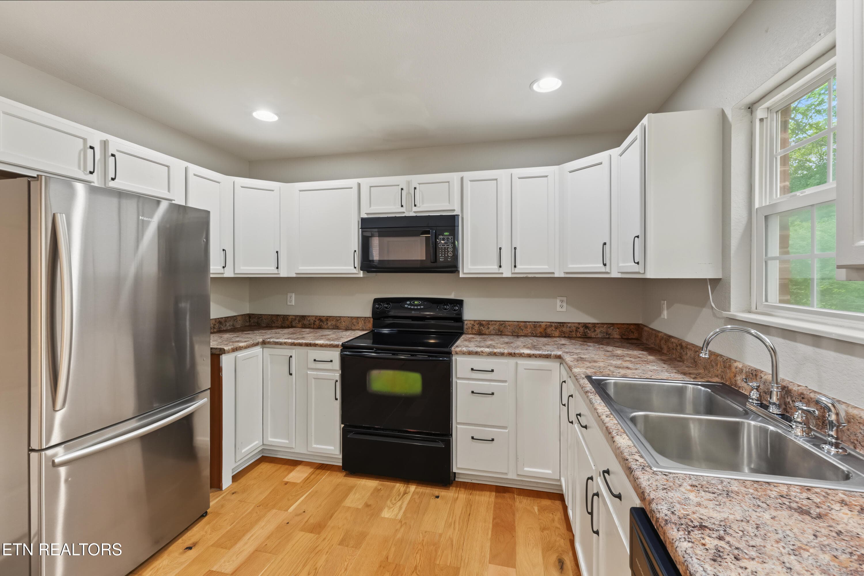 DSC07621-2 - 827 Blue Spruce Way, Knoxville, TN 37912