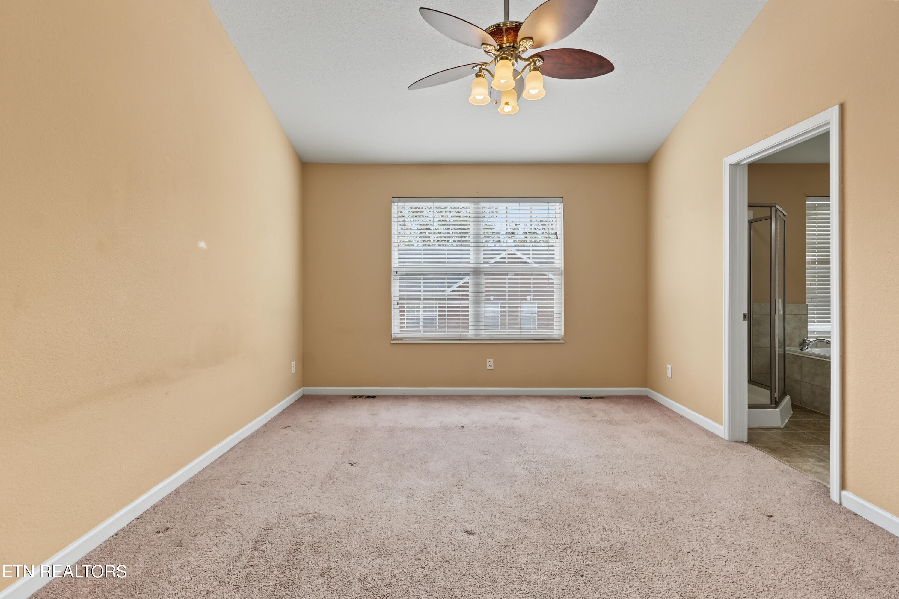 DSC07686-2 - 827 Blue Spruce Way, Knoxville, TN 37912